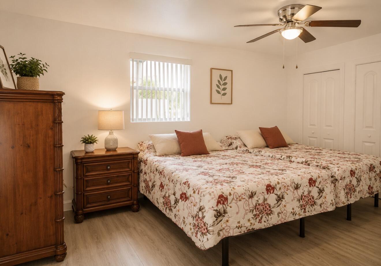 SEMINOLE MANOR 1 - Residential