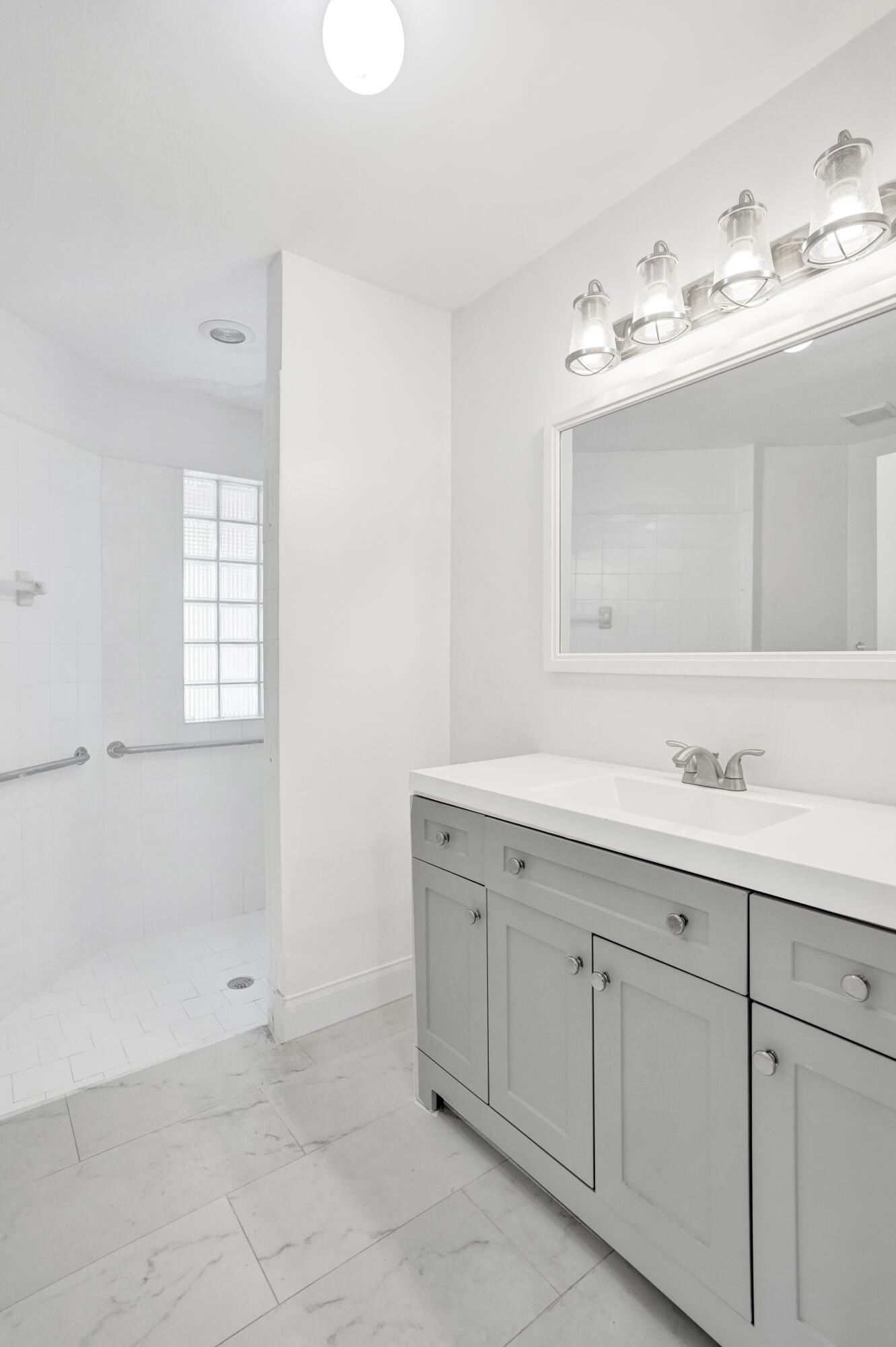 SILVER LAKES PHASE II REPLAT - Residential Lease