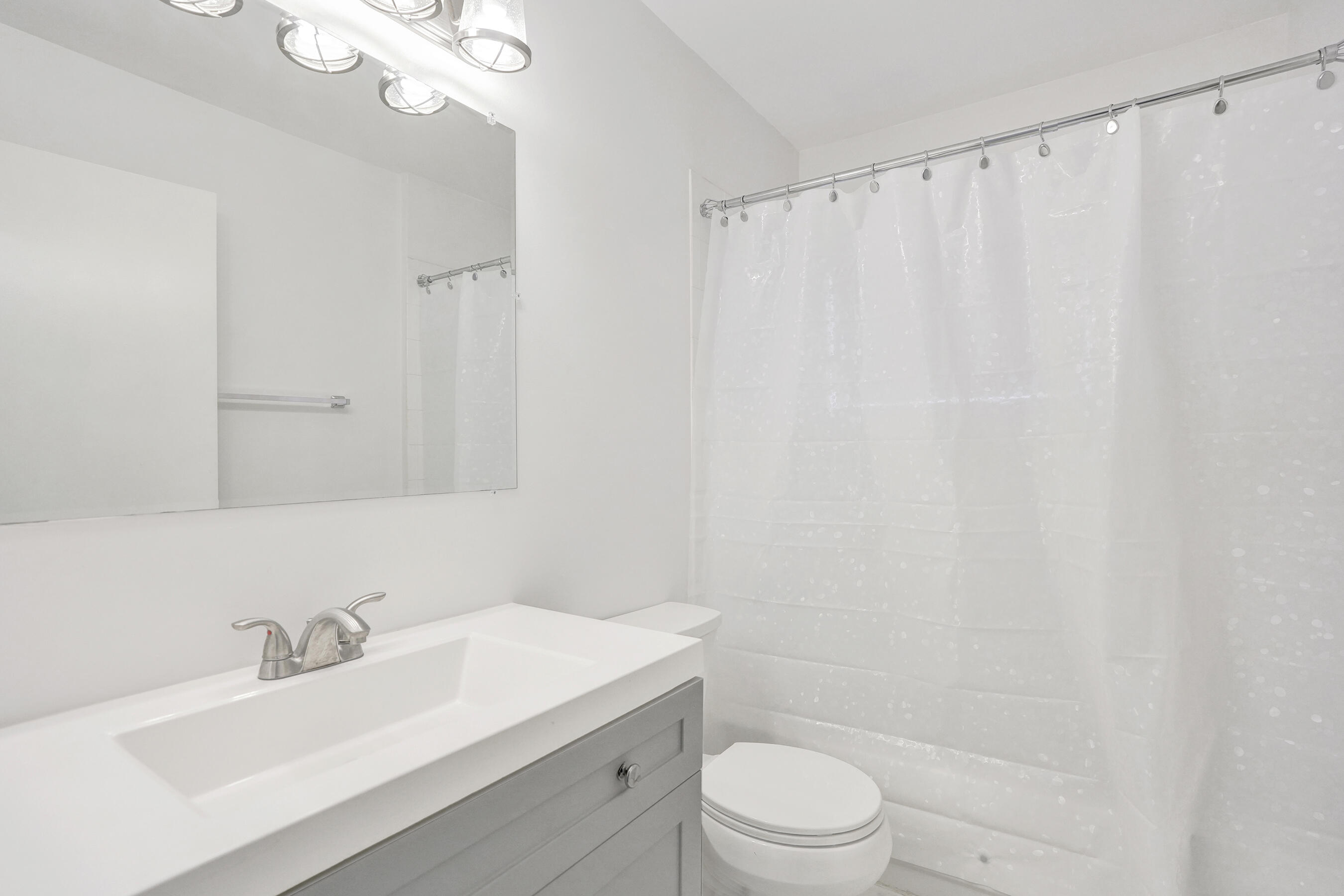 SILVER LAKES PHASE II REPLAT - Residential Lease