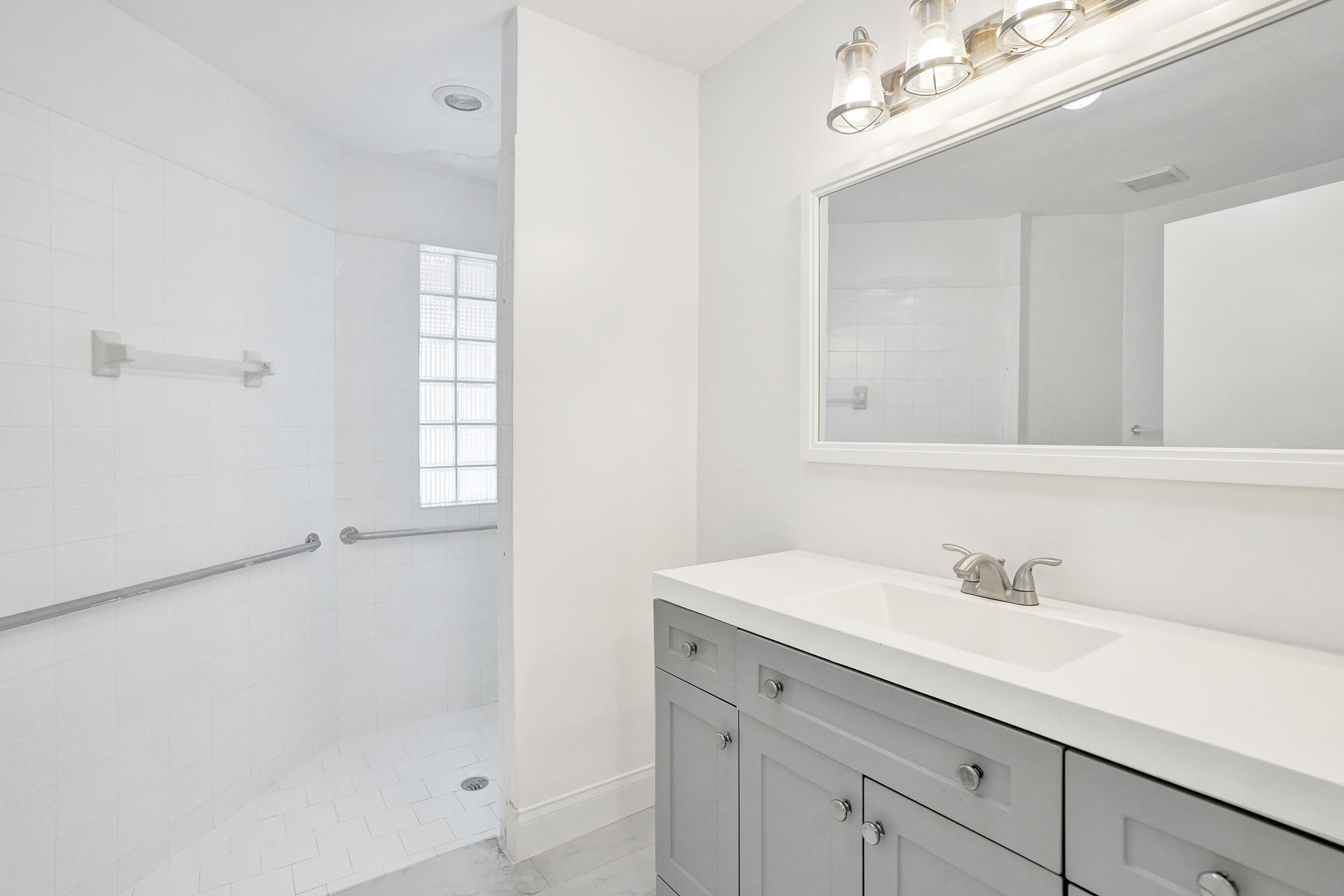 SILVER LAKES PHASE II REPLAT - Residential Lease