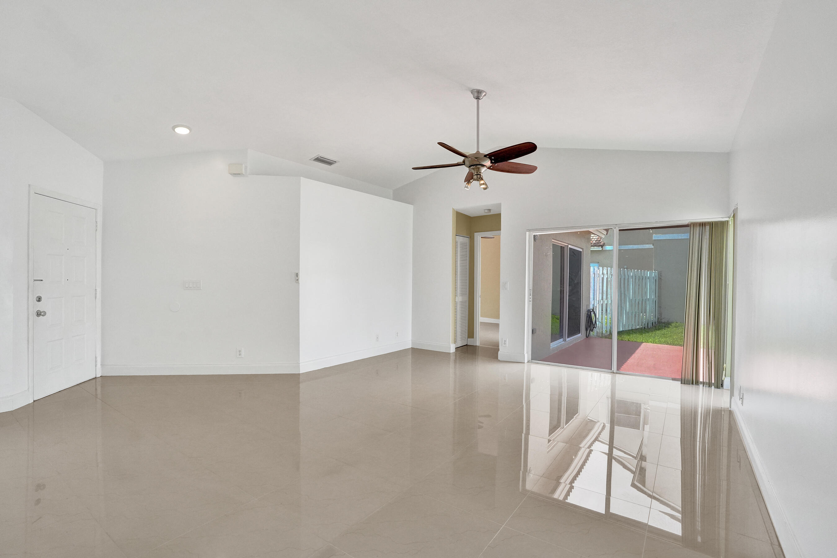 SILVER LAKES PHASE II REPLAT - Residential Lease