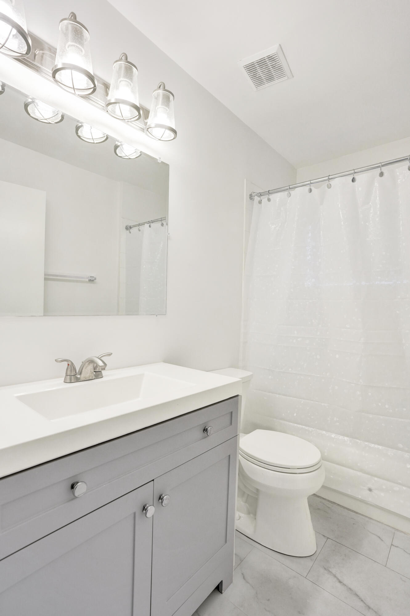 SILVER LAKES PHASE II REPLAT - Residential Lease