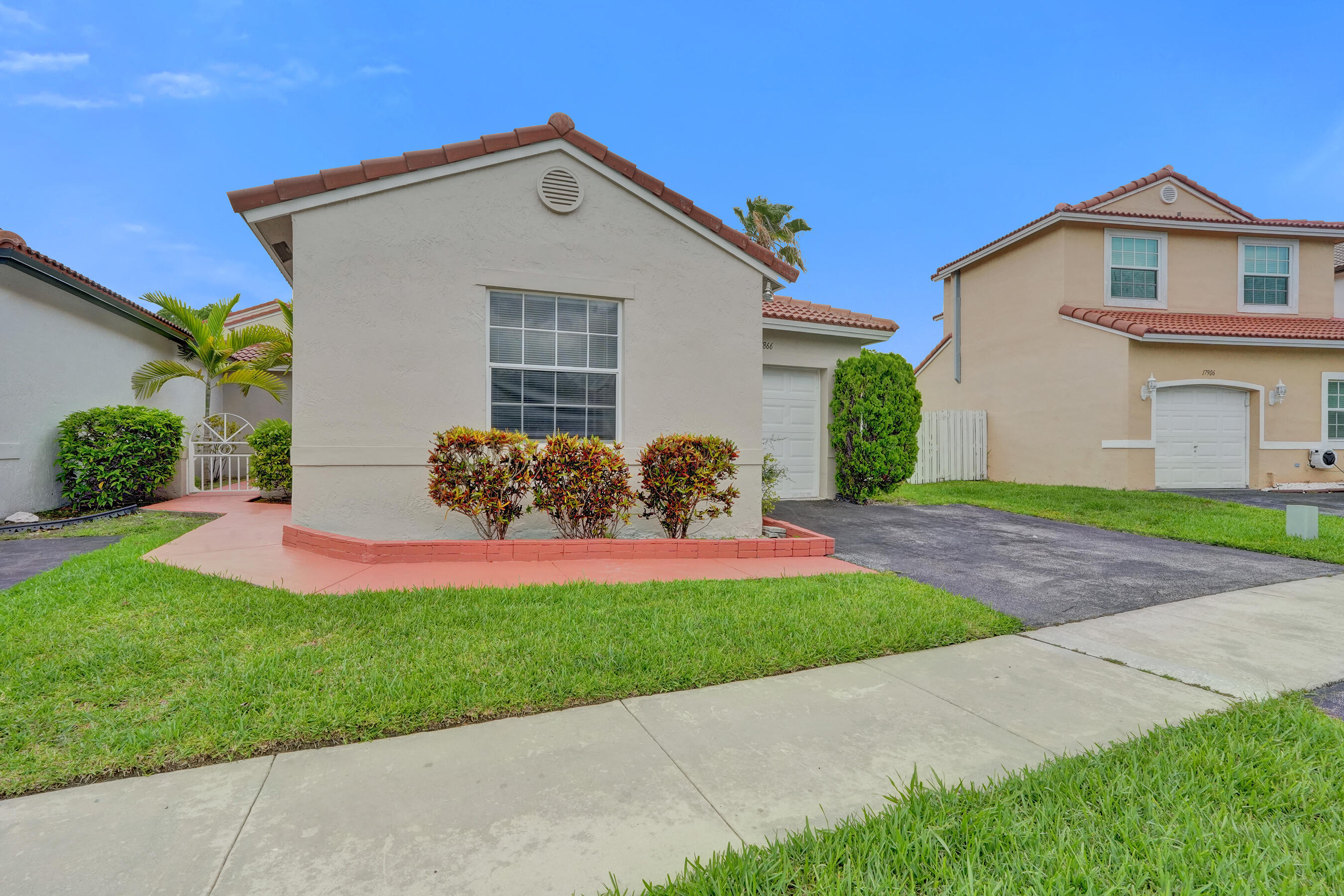 SILVER LAKES PHASE II REPLAT - Residential Lease