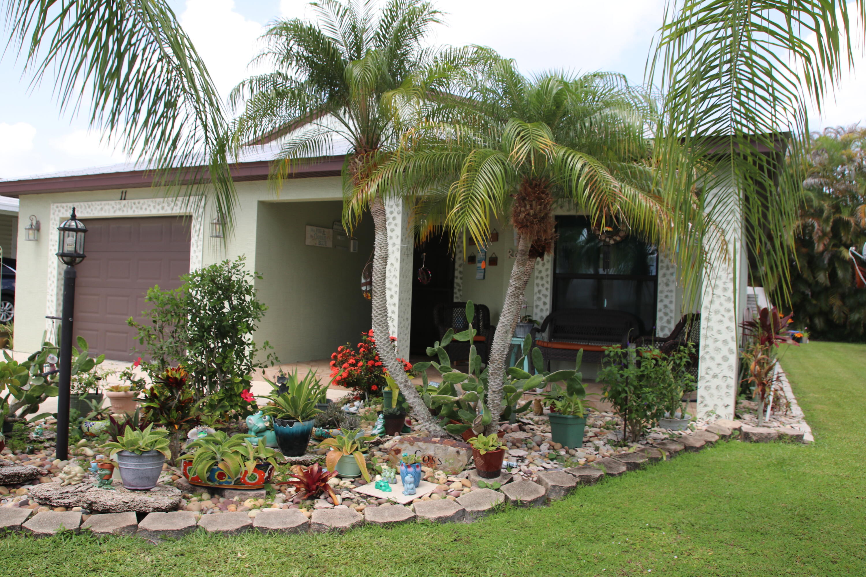 SPANISH LAKES ONE LEASEHOLD ESTATES - Residential