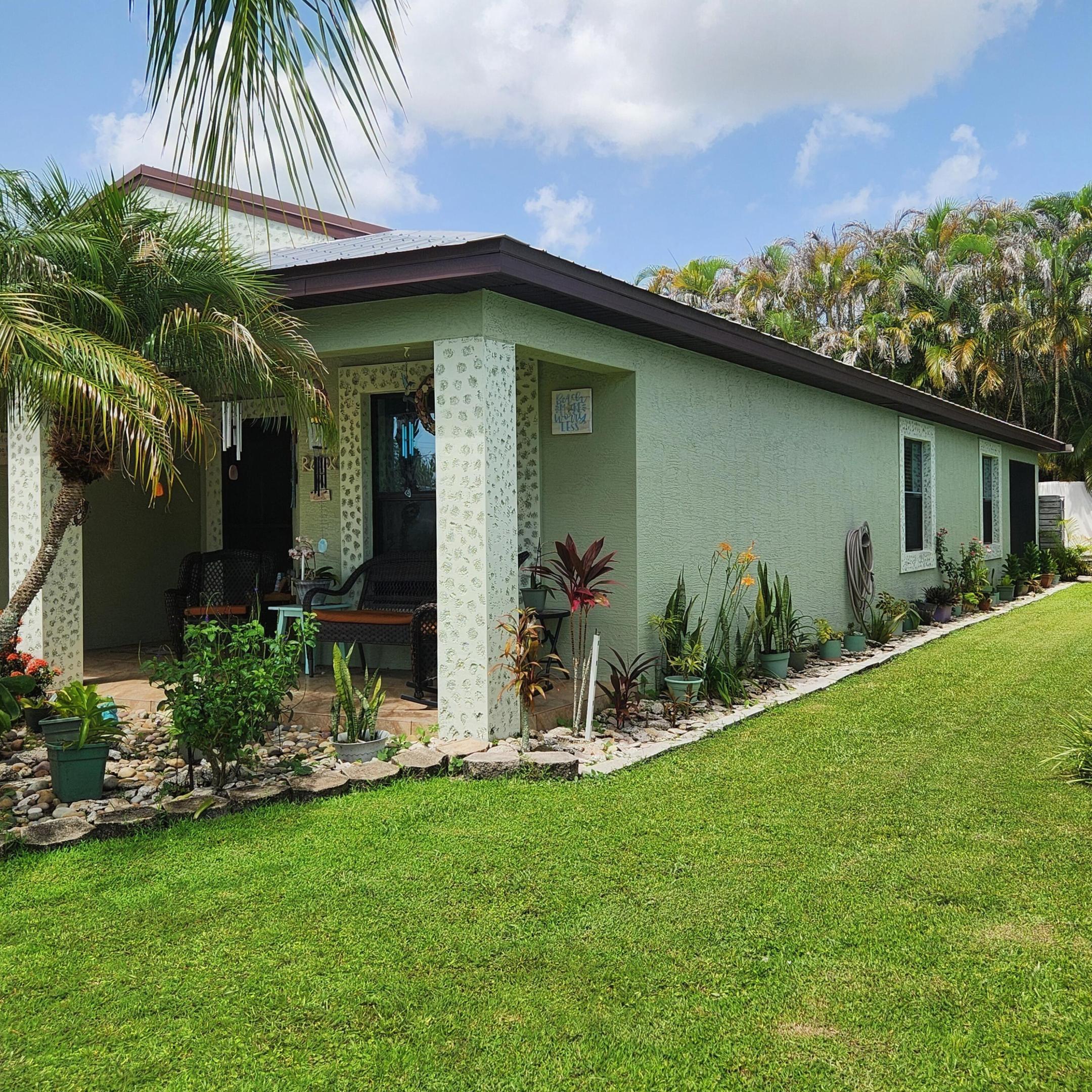 SPANISH LAKES ONE LEASEHOLD ESTATES - Residential