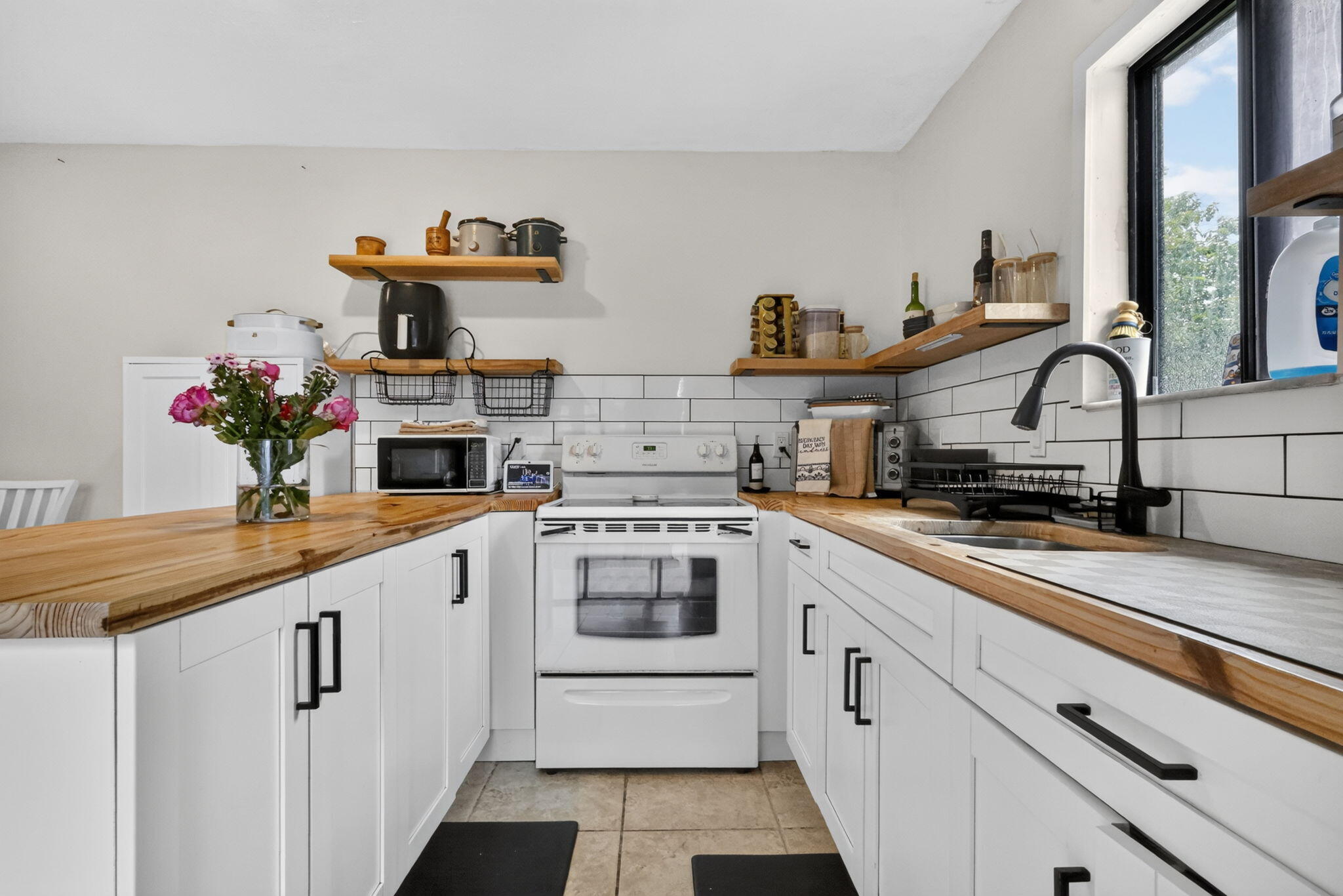 WATERVIEW ESTATES - Residential