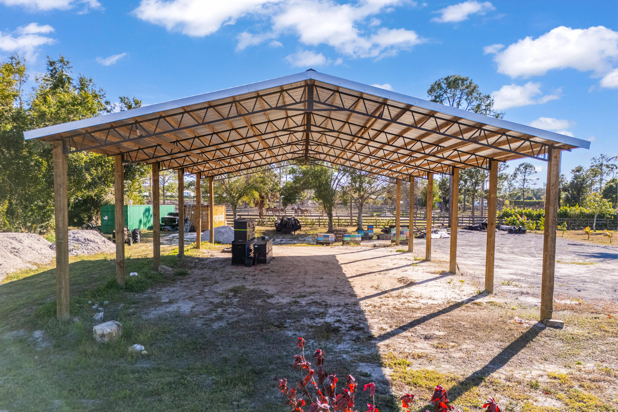 LOXAHATCHEE GROVES - Residential
