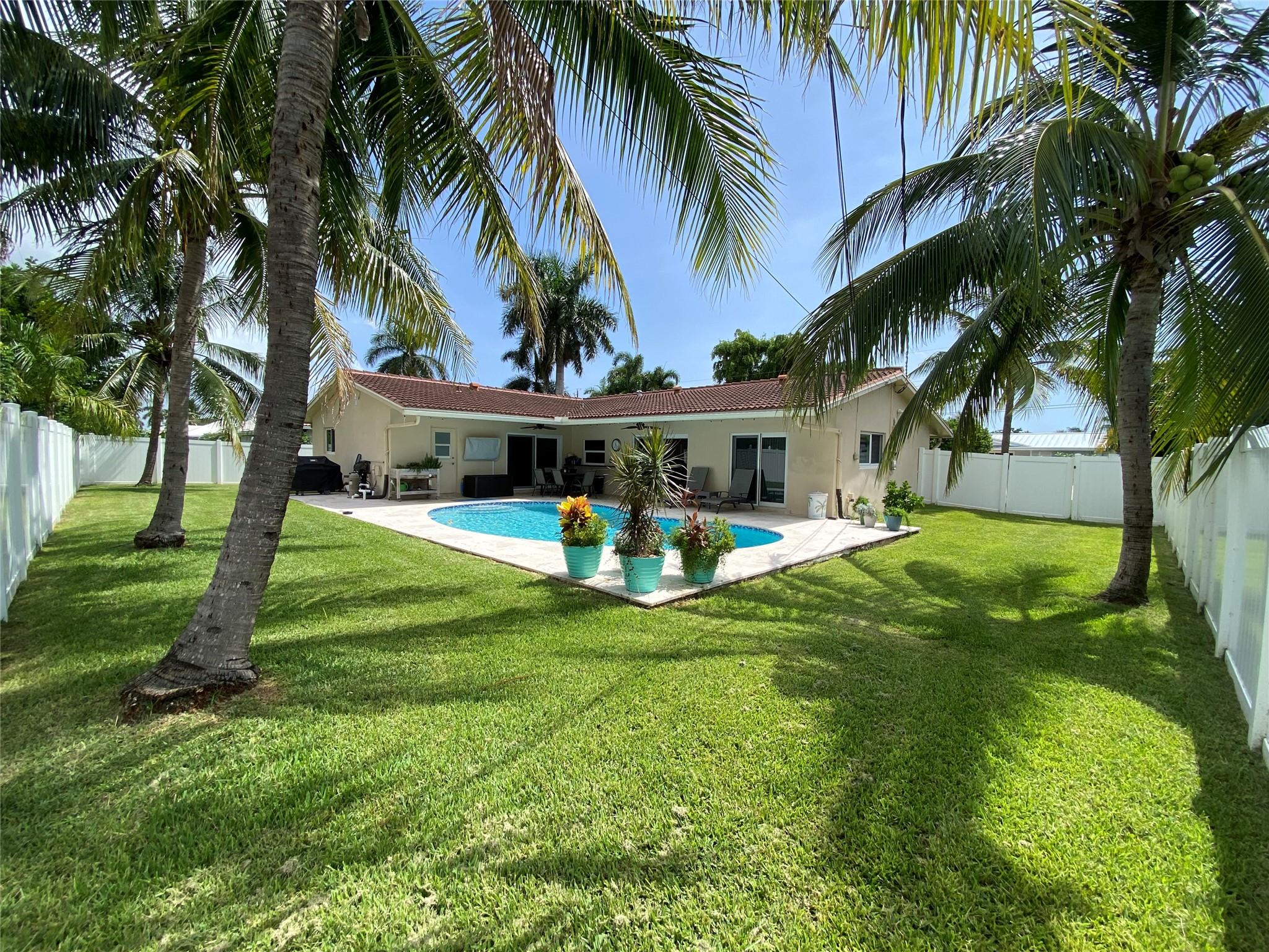 Venetian Isles 3rd Sec 47 - Residential