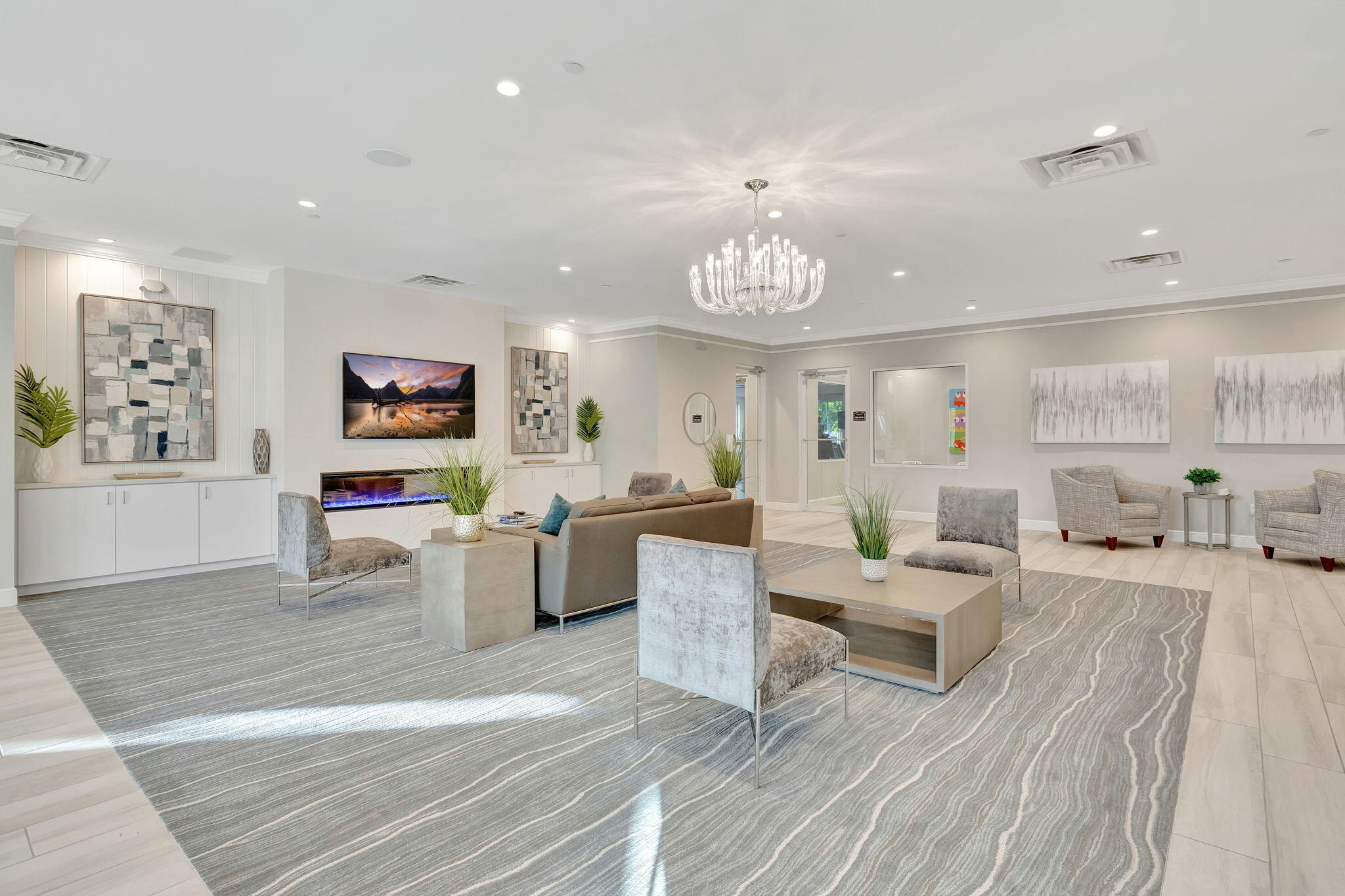 CRYSTAL LAKE 1ST SEC - Residential
