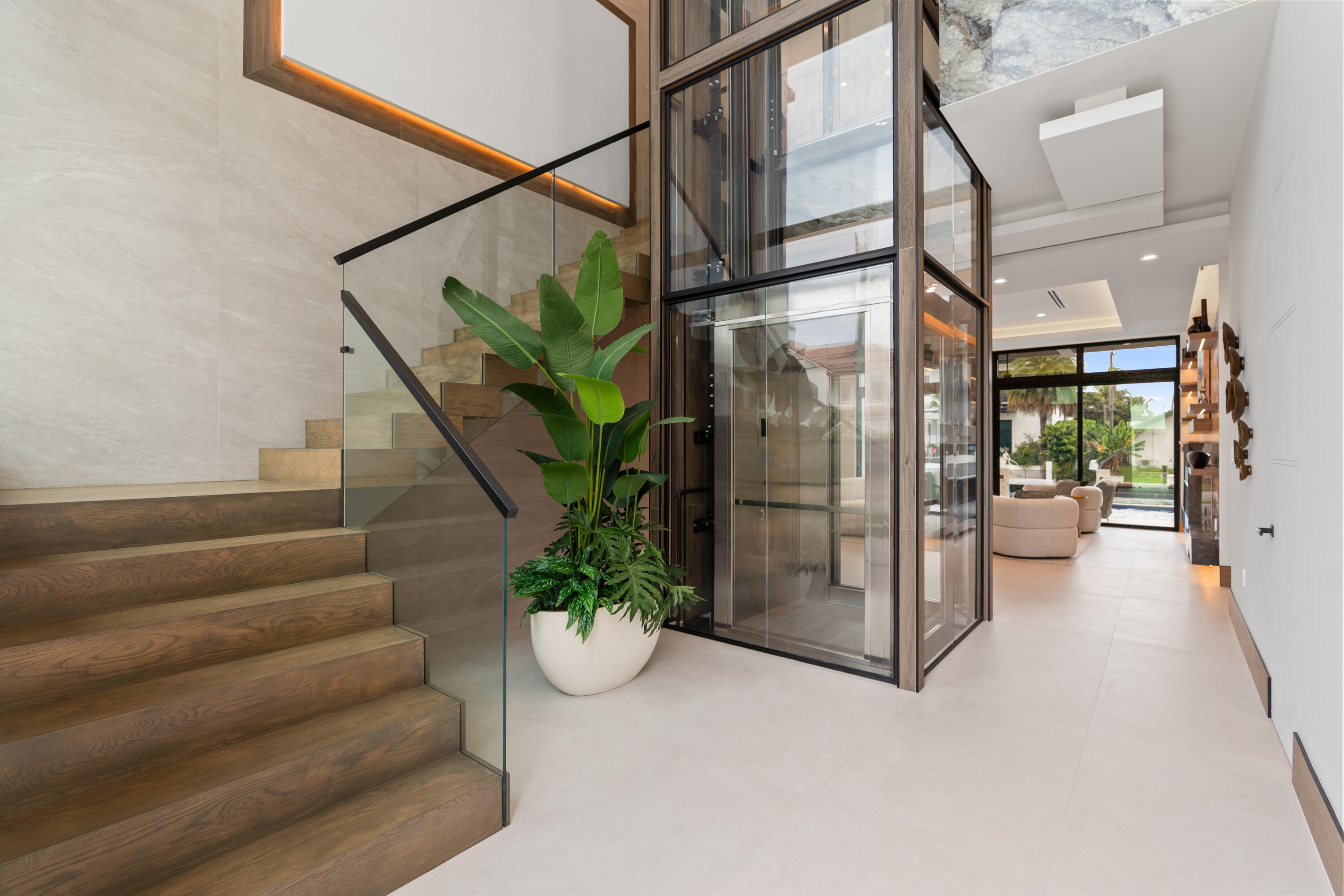 CORAL KEY VILLAS 2ND SEC - Residential