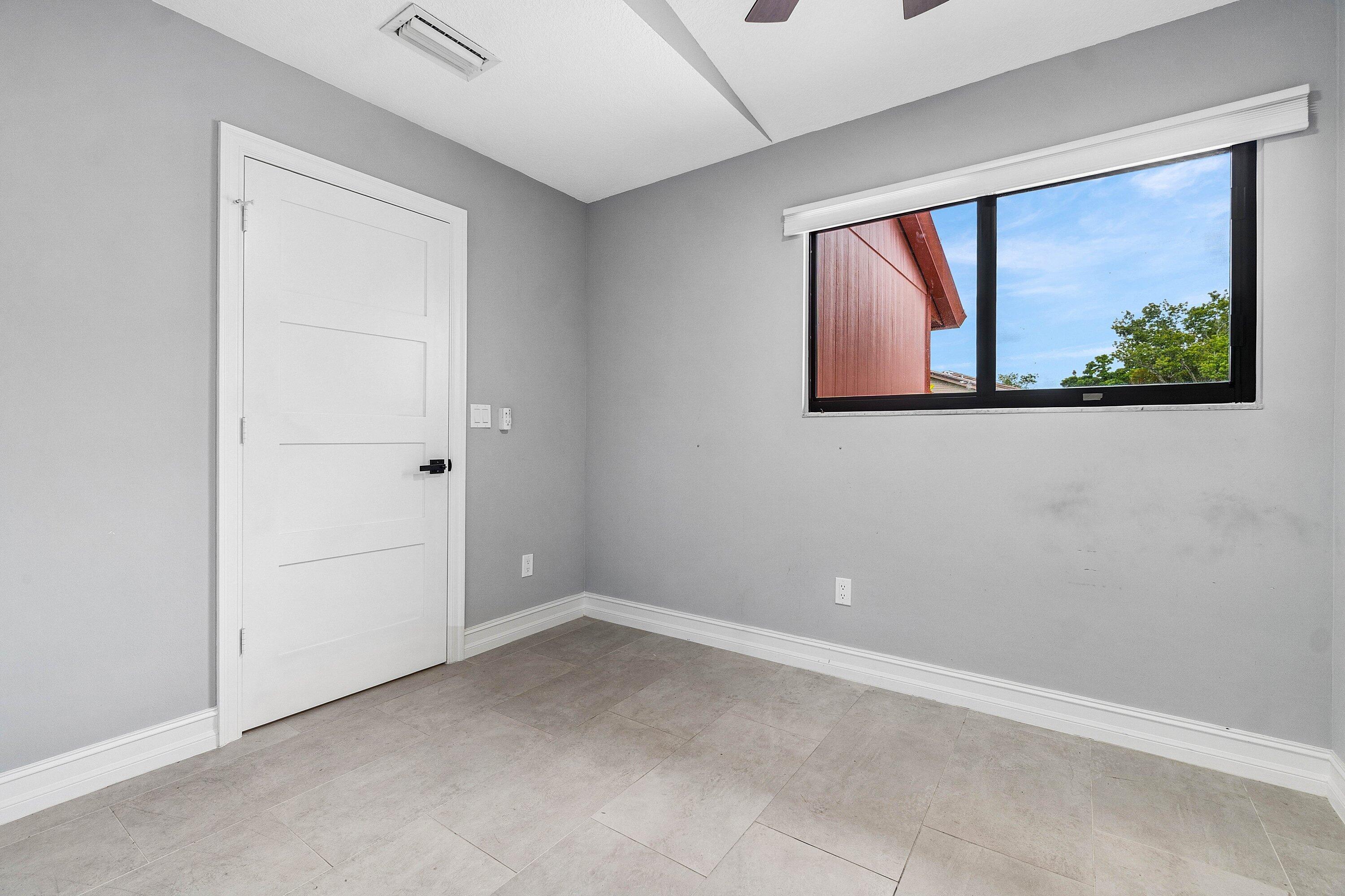 BOYNTON LAKES 3-C - Residential
