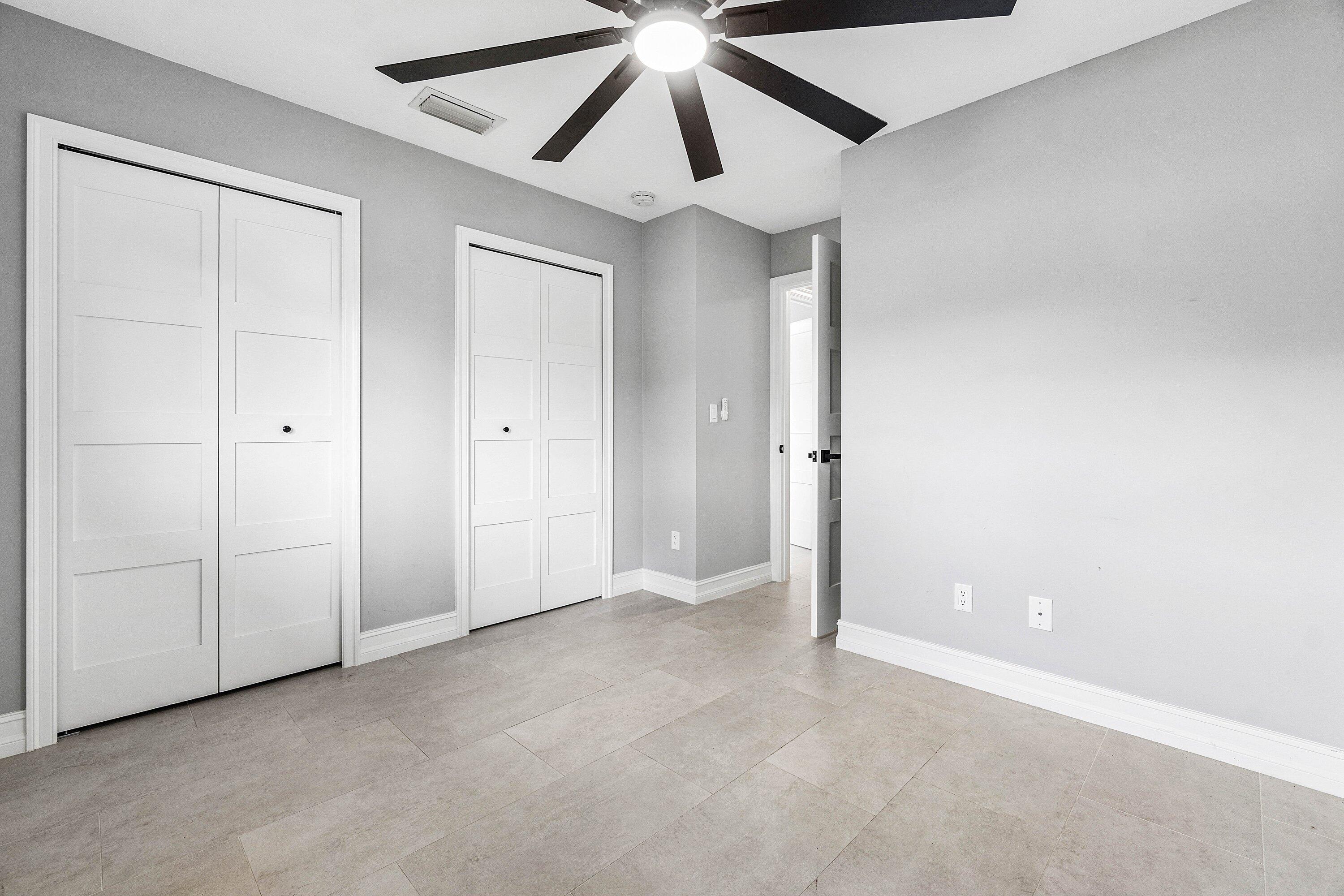 BOYNTON LAKES 3-C - Residential