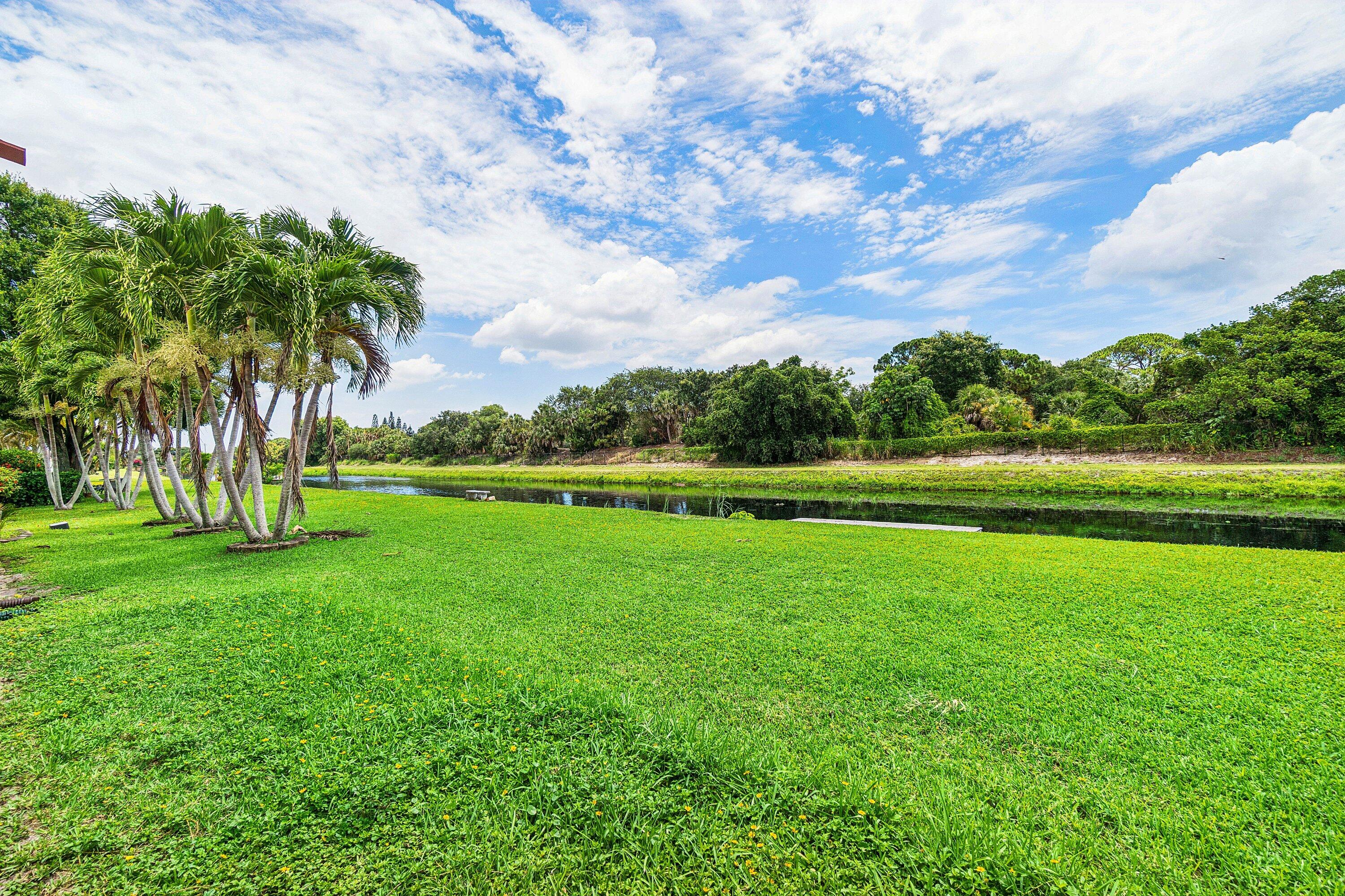 BOYNTON LAKES 3-C - Residential
