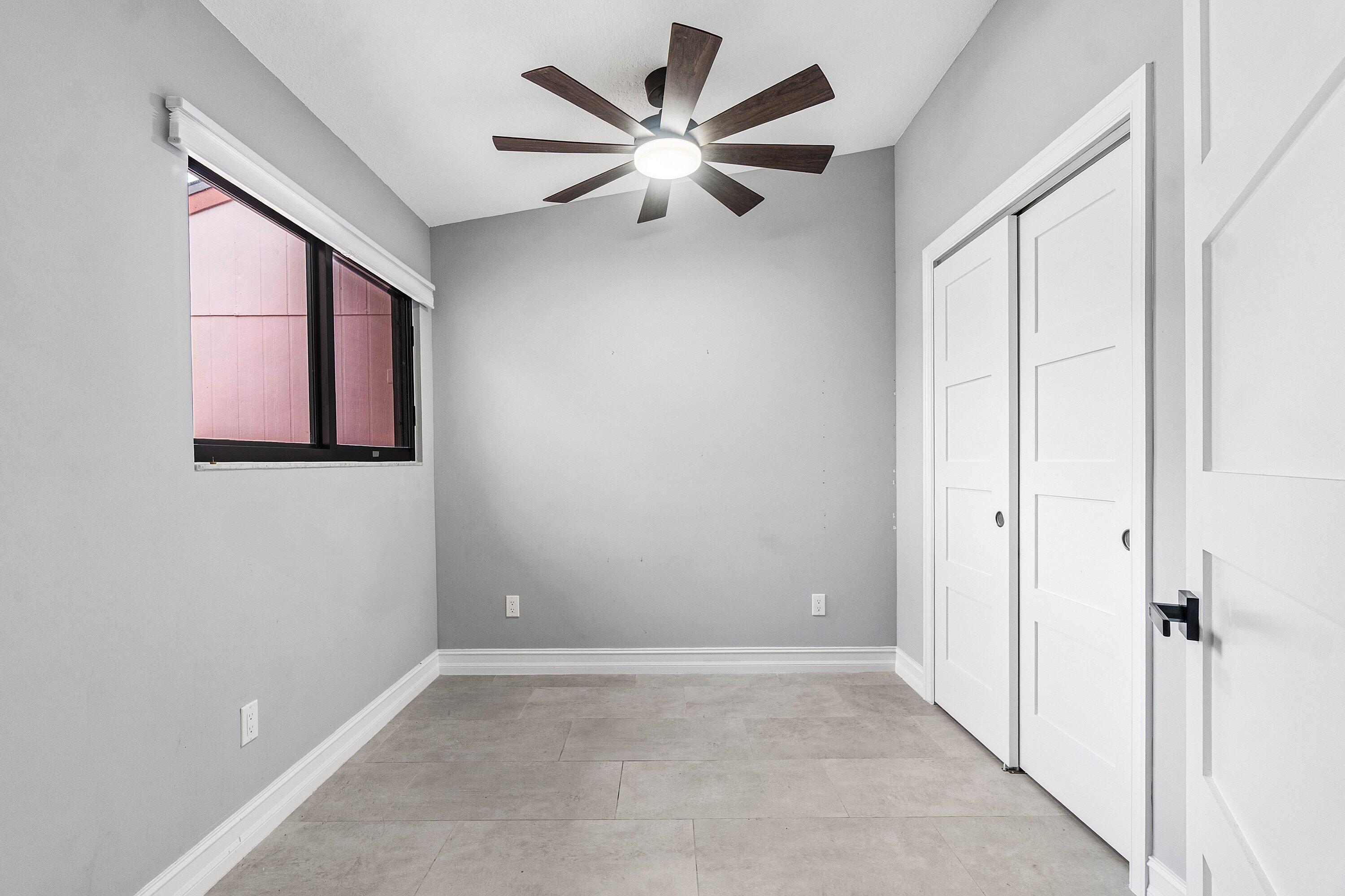 BOYNTON LAKES 3-C - Residential