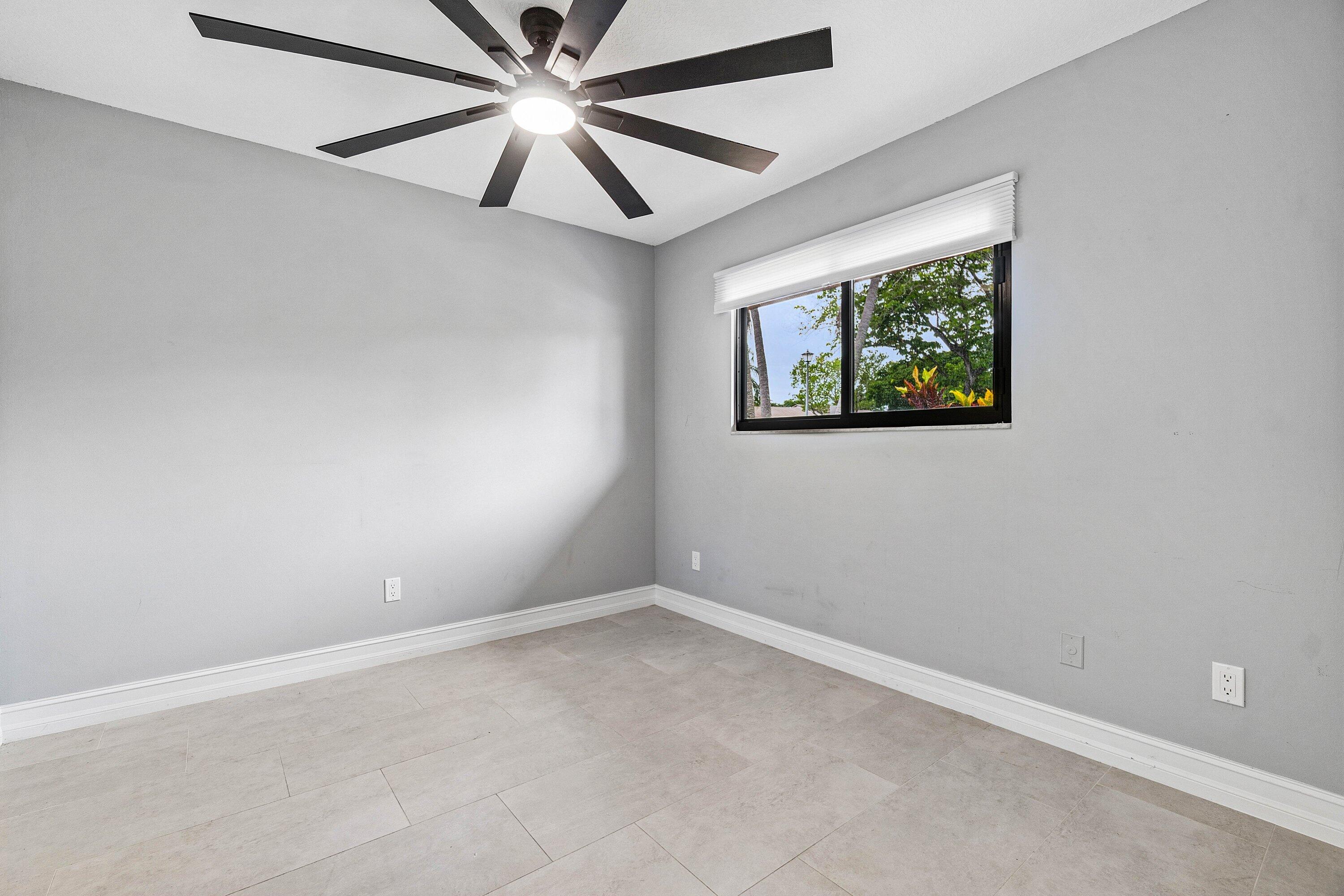 BOYNTON LAKES 3-C - Residential