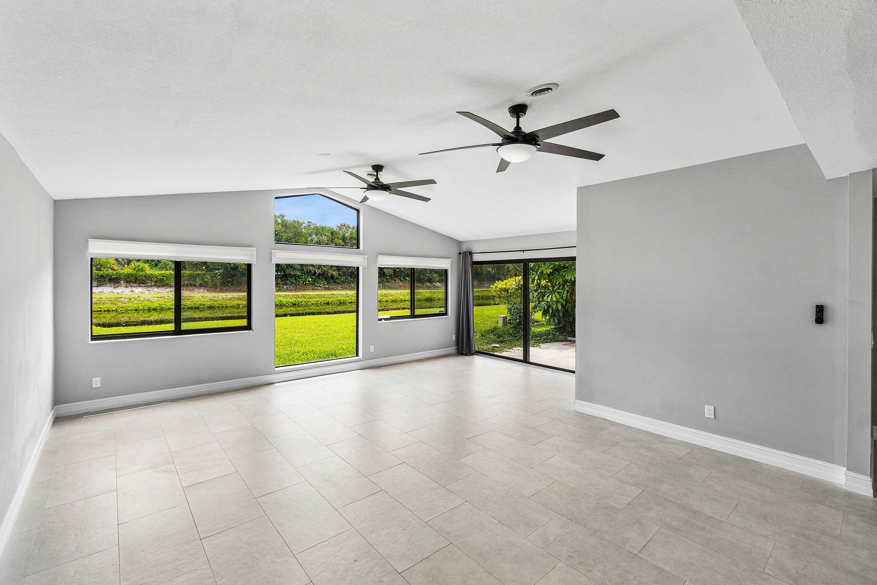 BOYNTON LAKES 3-C - Residential