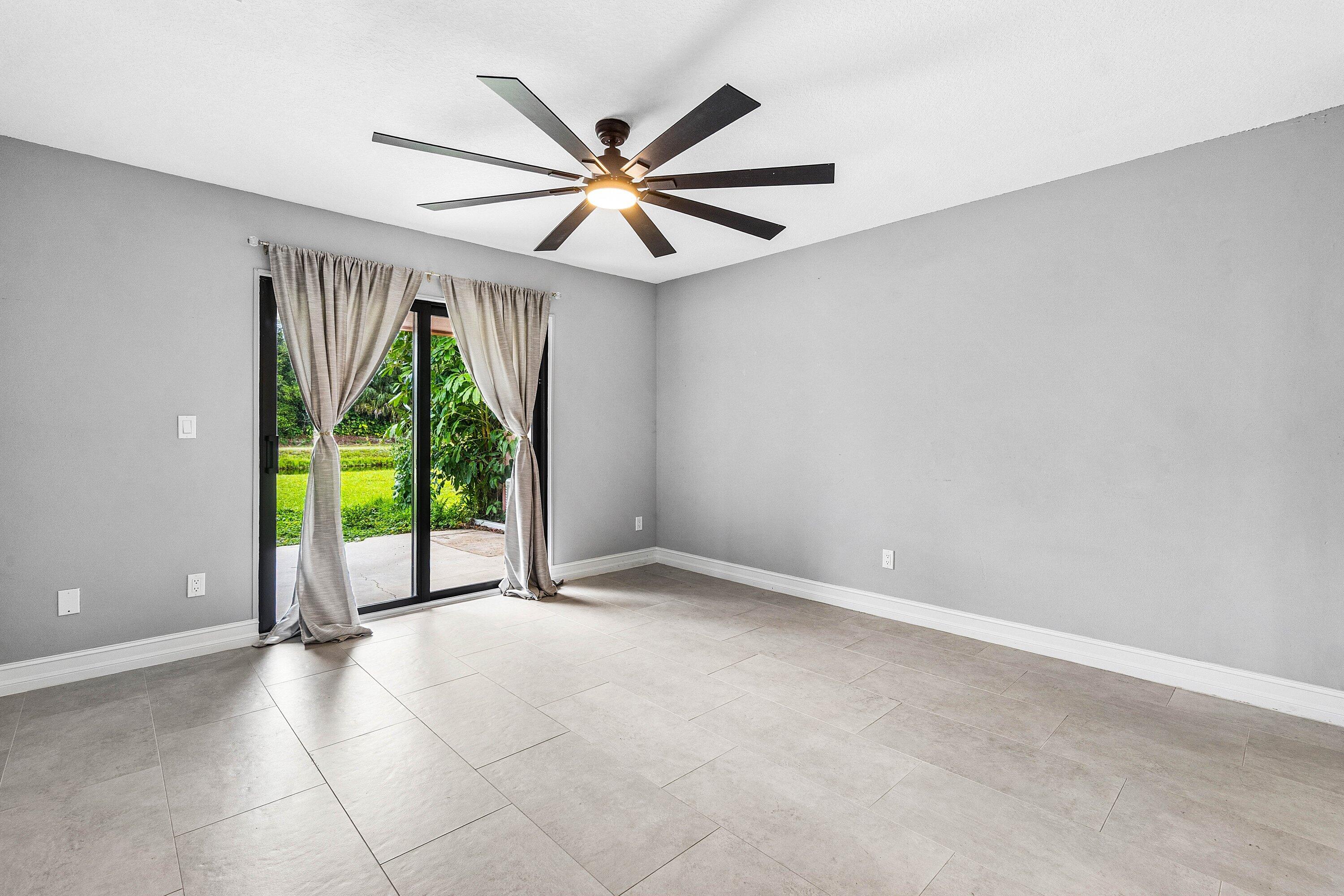 BOYNTON LAKES 3-C - Residential