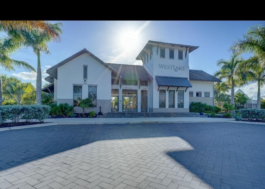CRESSWIND PALM BEACH - Residential