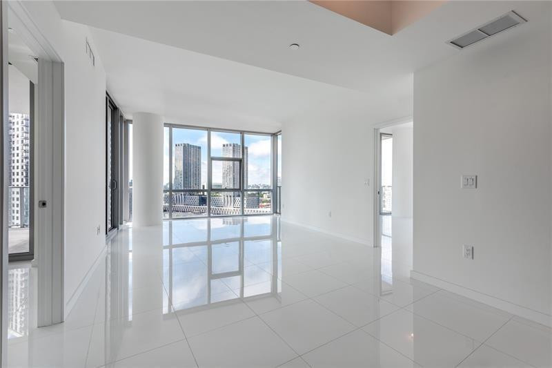 Paramount world center - Residential