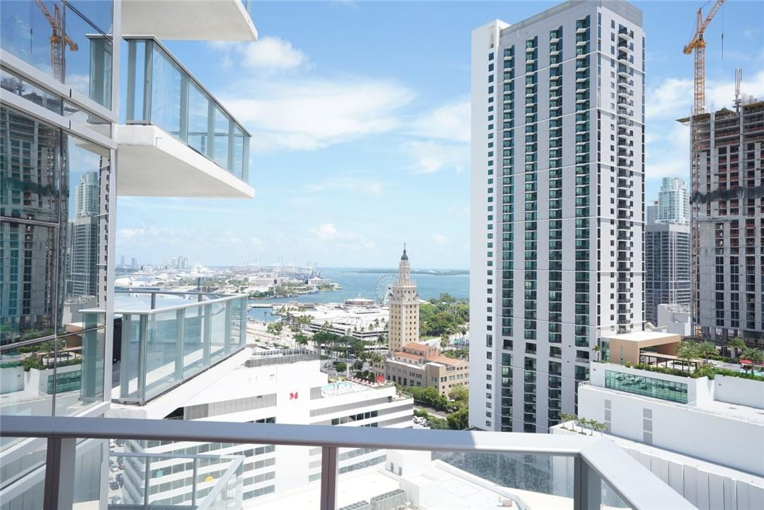 Paramount world center - Residential