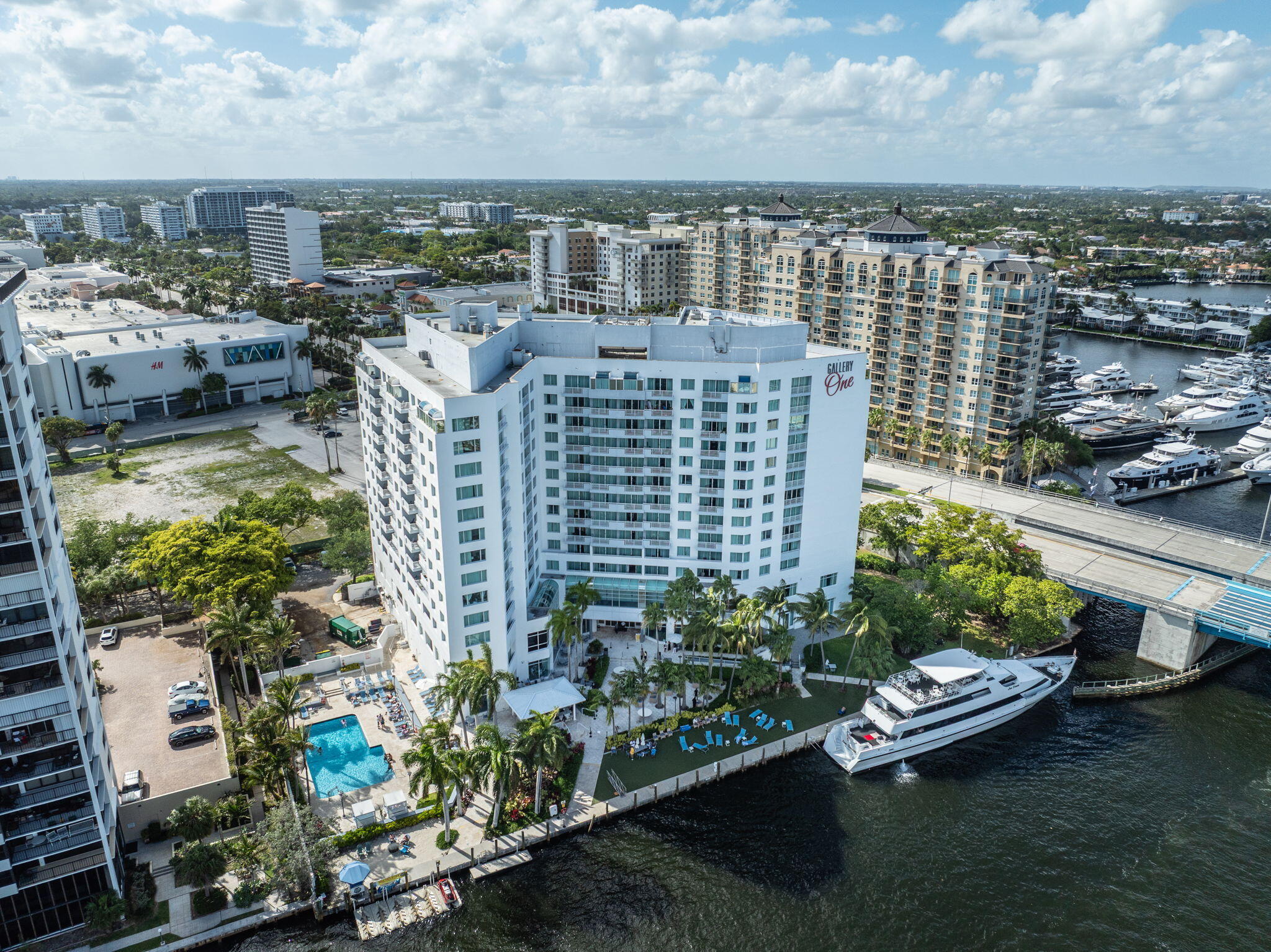 GALLERY ONE CONDO - Residential