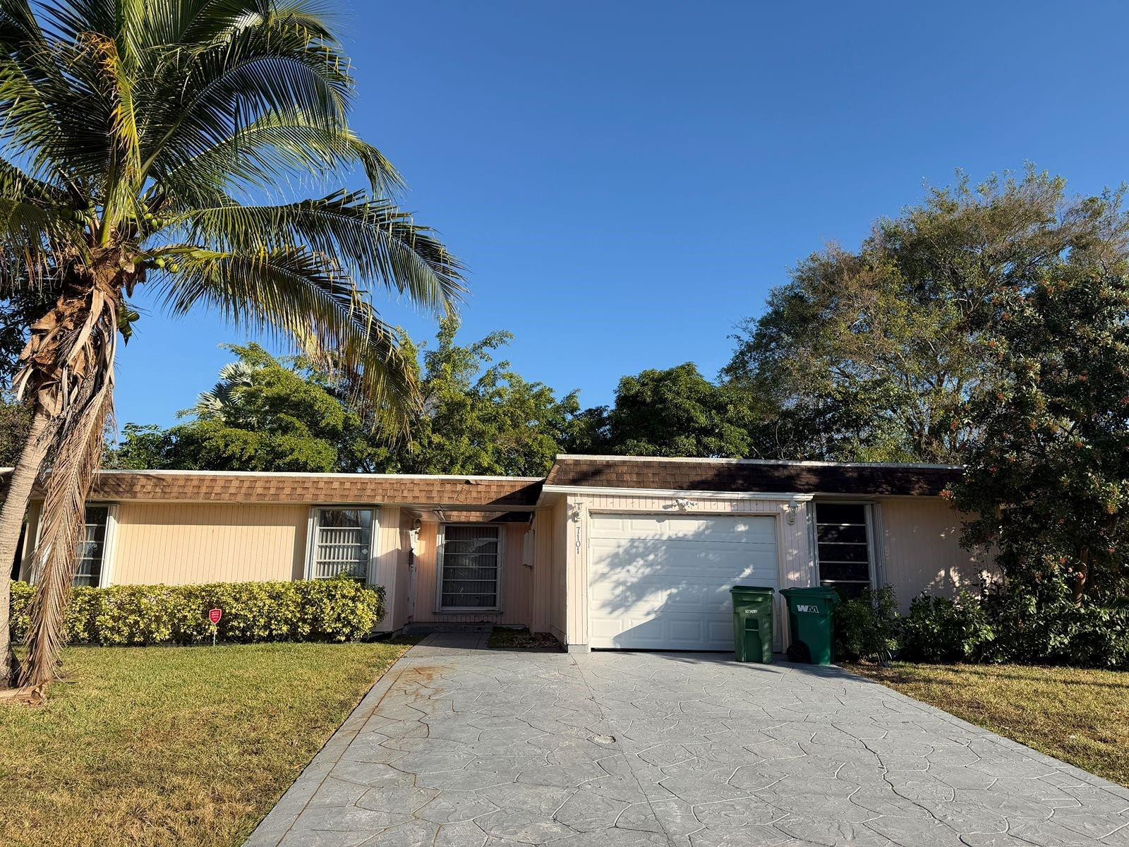 MAINLANDS OF TAMARAC LAKES - Residential