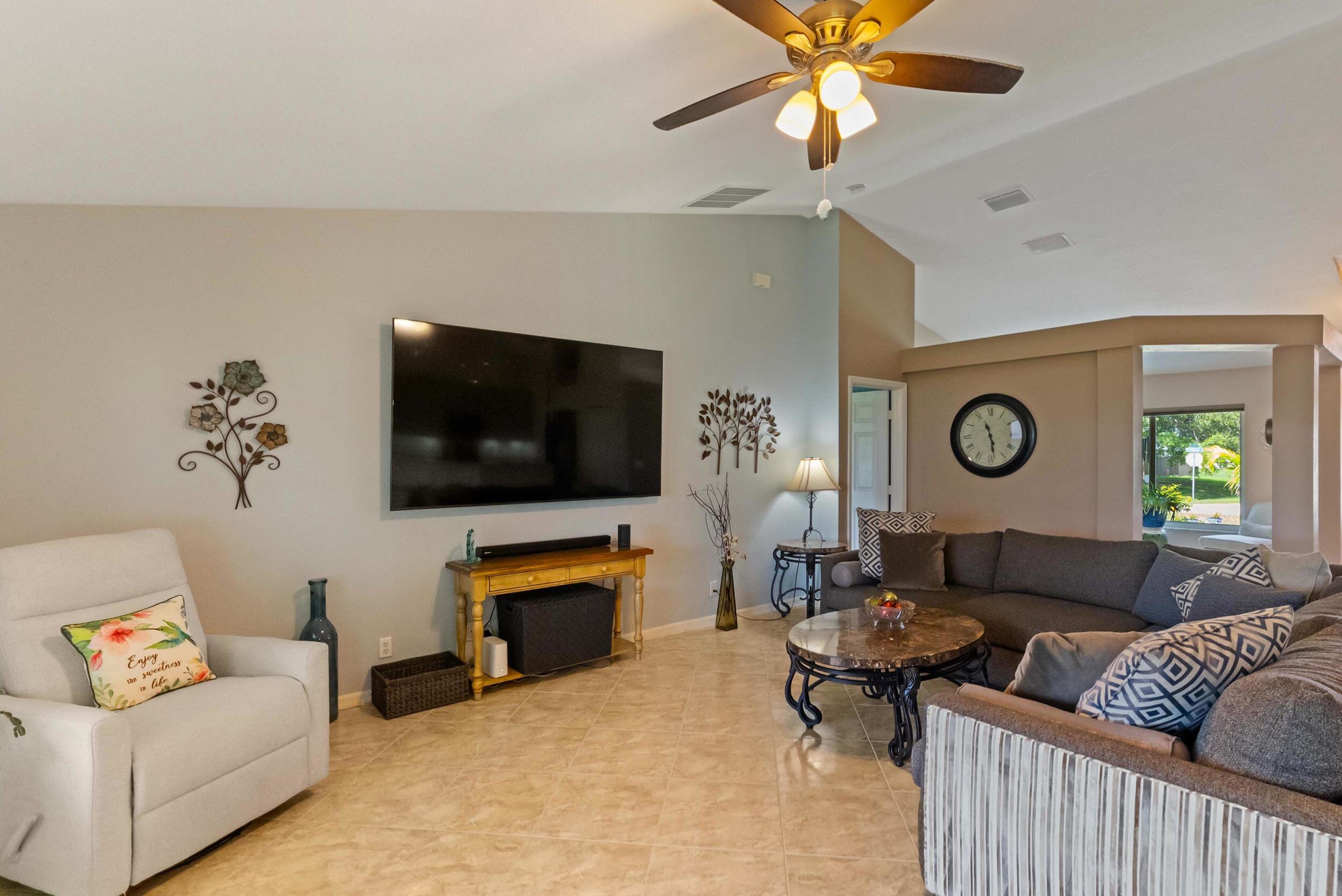 PORT ST LUCIE SECTION 21 - Residential