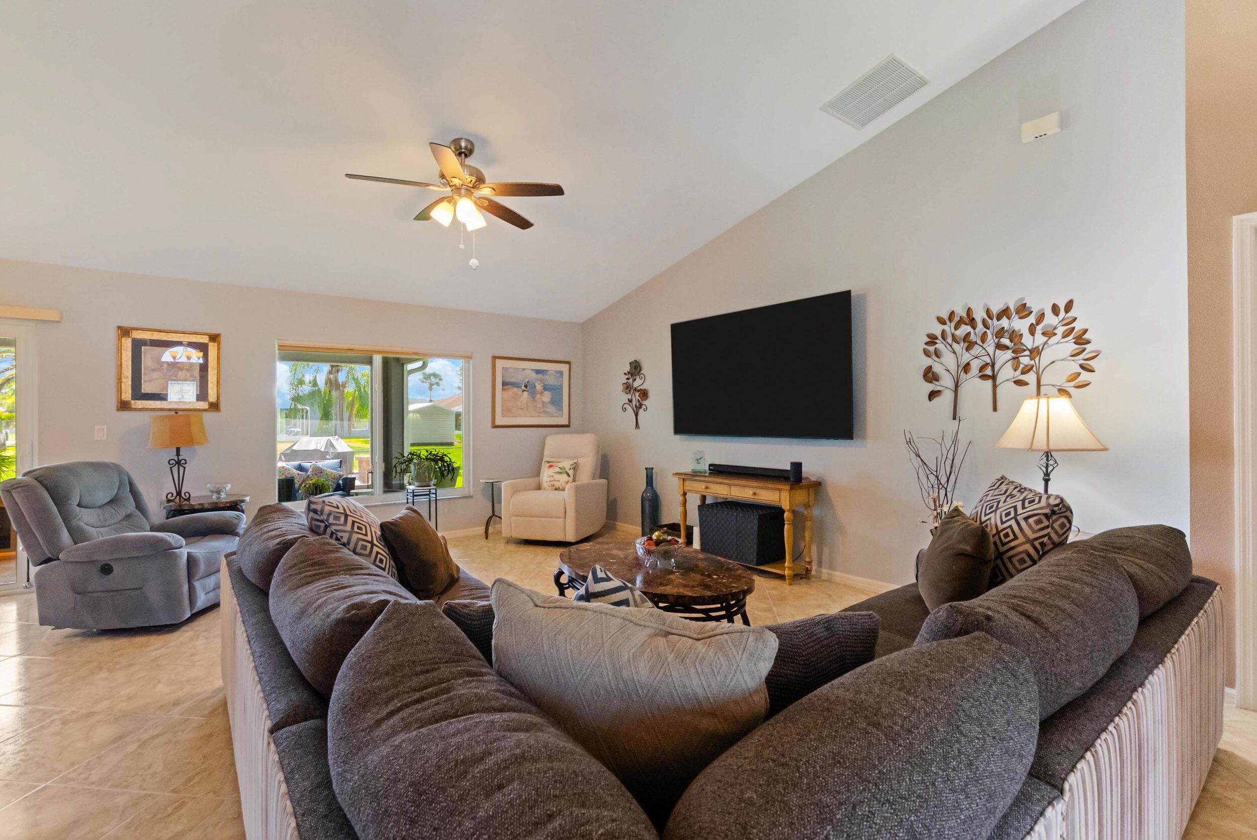 PORT ST LUCIE SECTION 21 - Residential