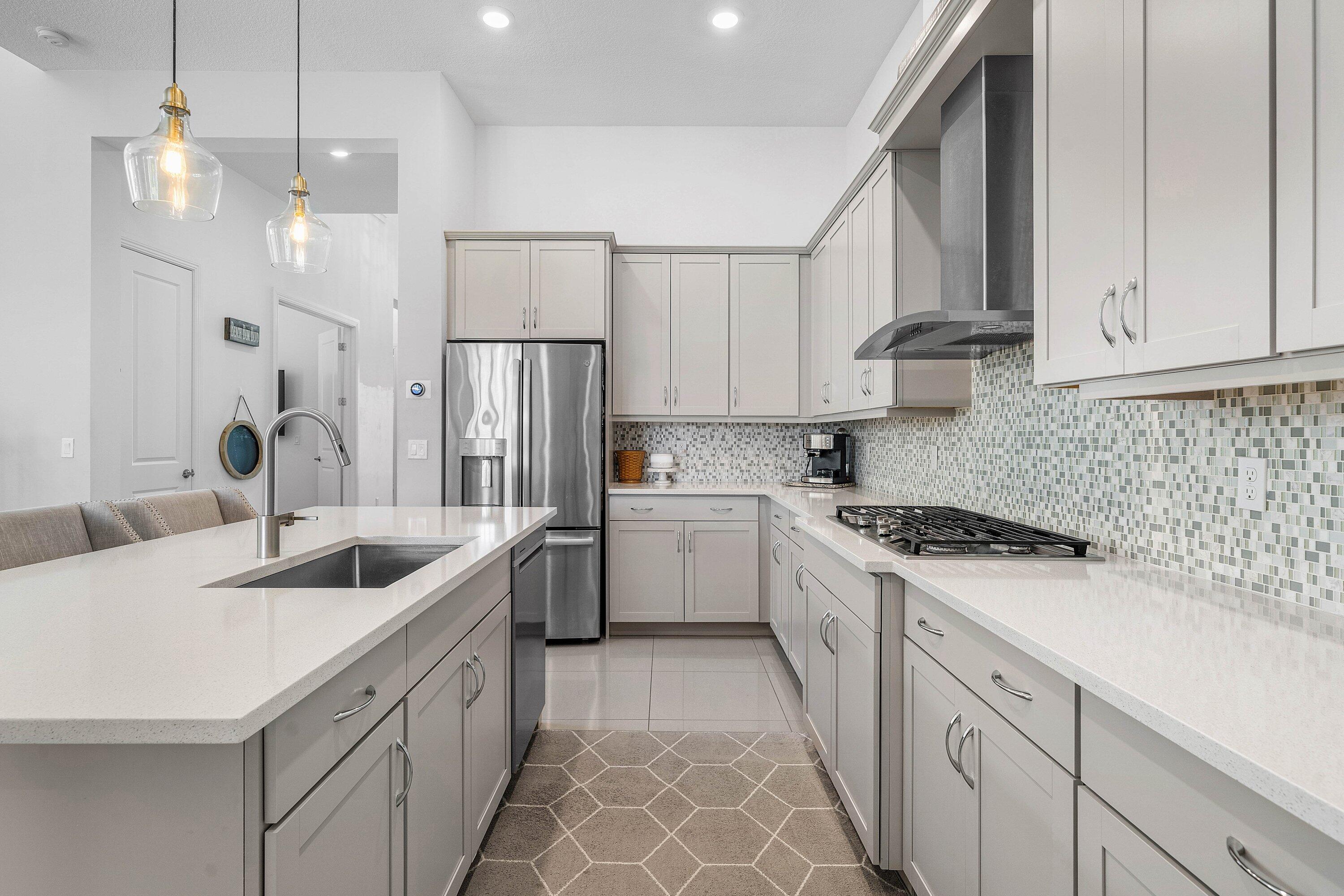 PALM MEADOWS ESTATES - Residential