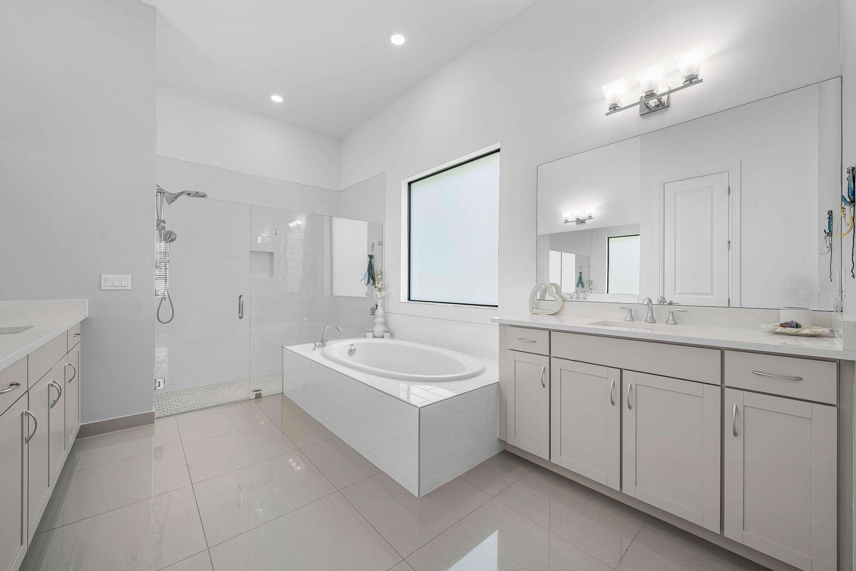 PALM MEADOWS ESTATES - Residential