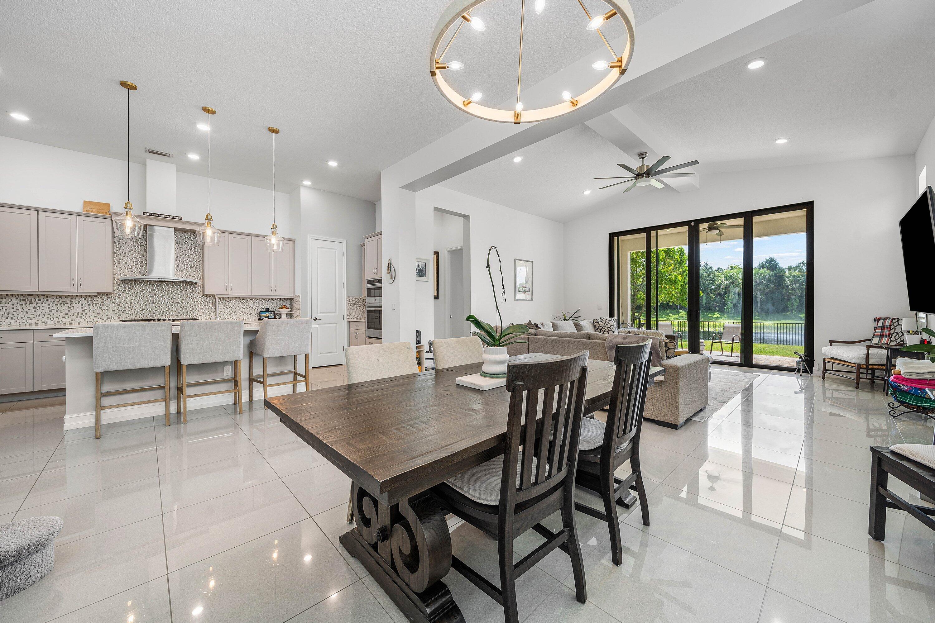 PALM MEADOWS ESTATES - Residential