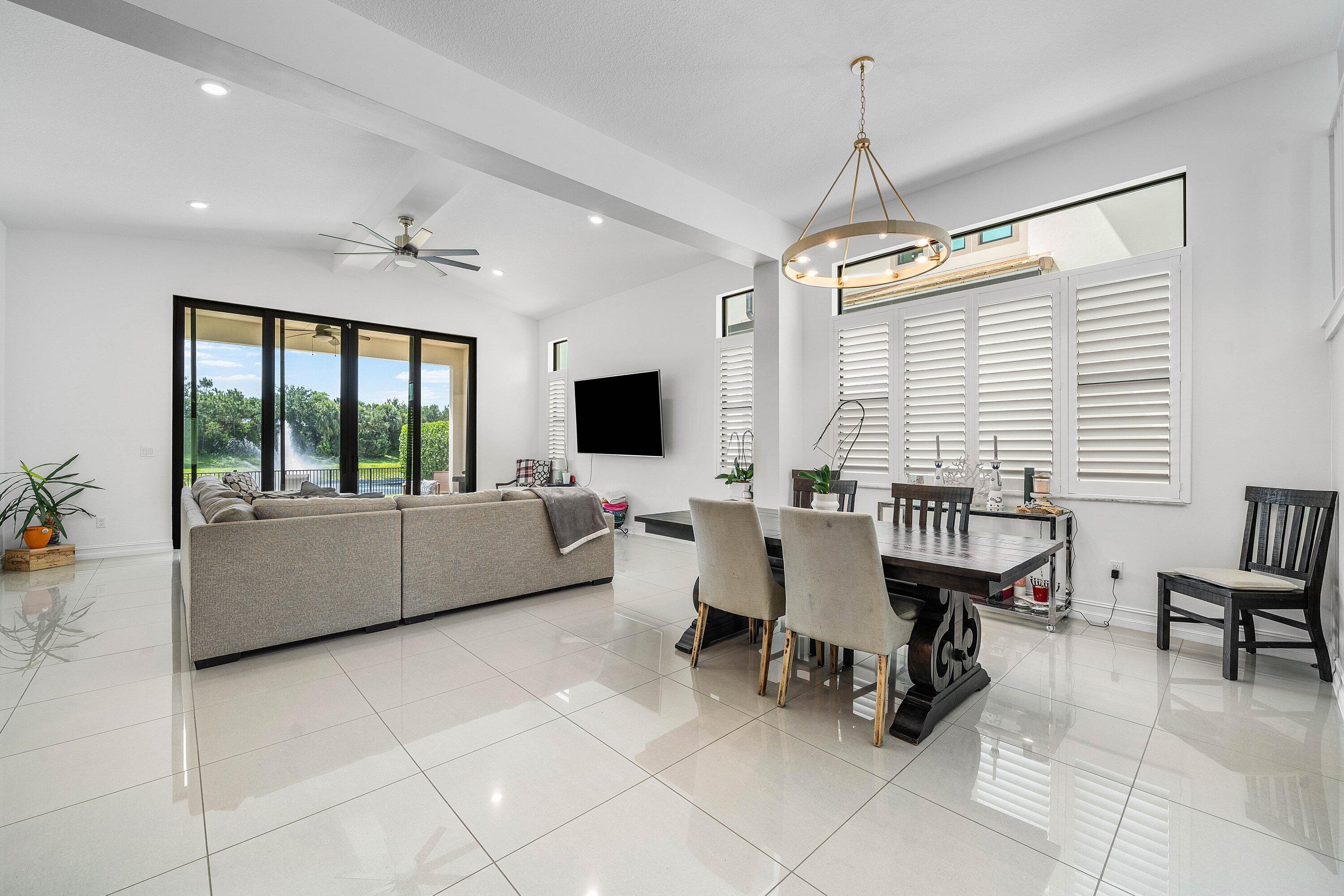 PALM MEADOWS ESTATES - Residential