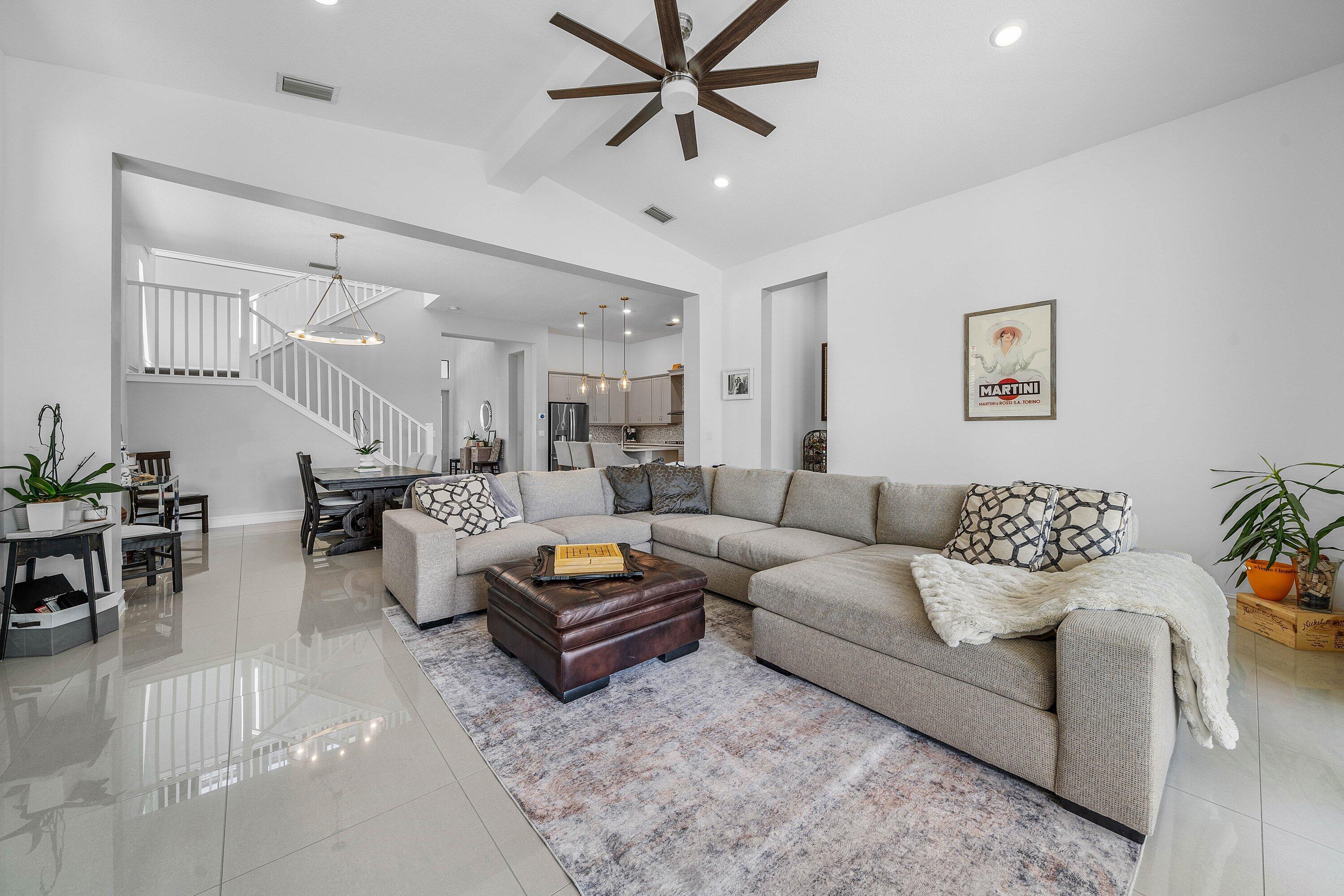 PALM MEADOWS ESTATES - Residential