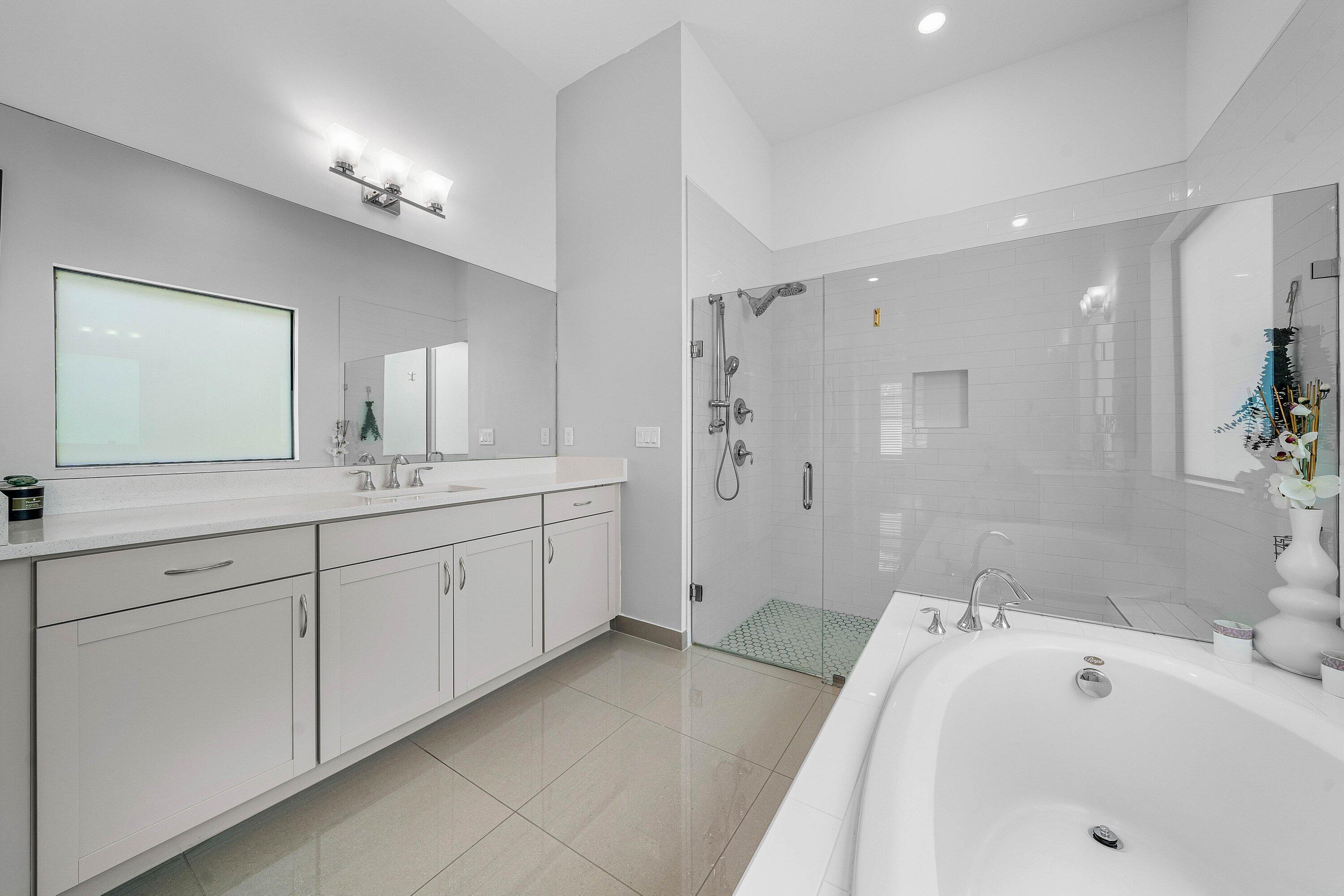PALM MEADOWS ESTATES - Residential
