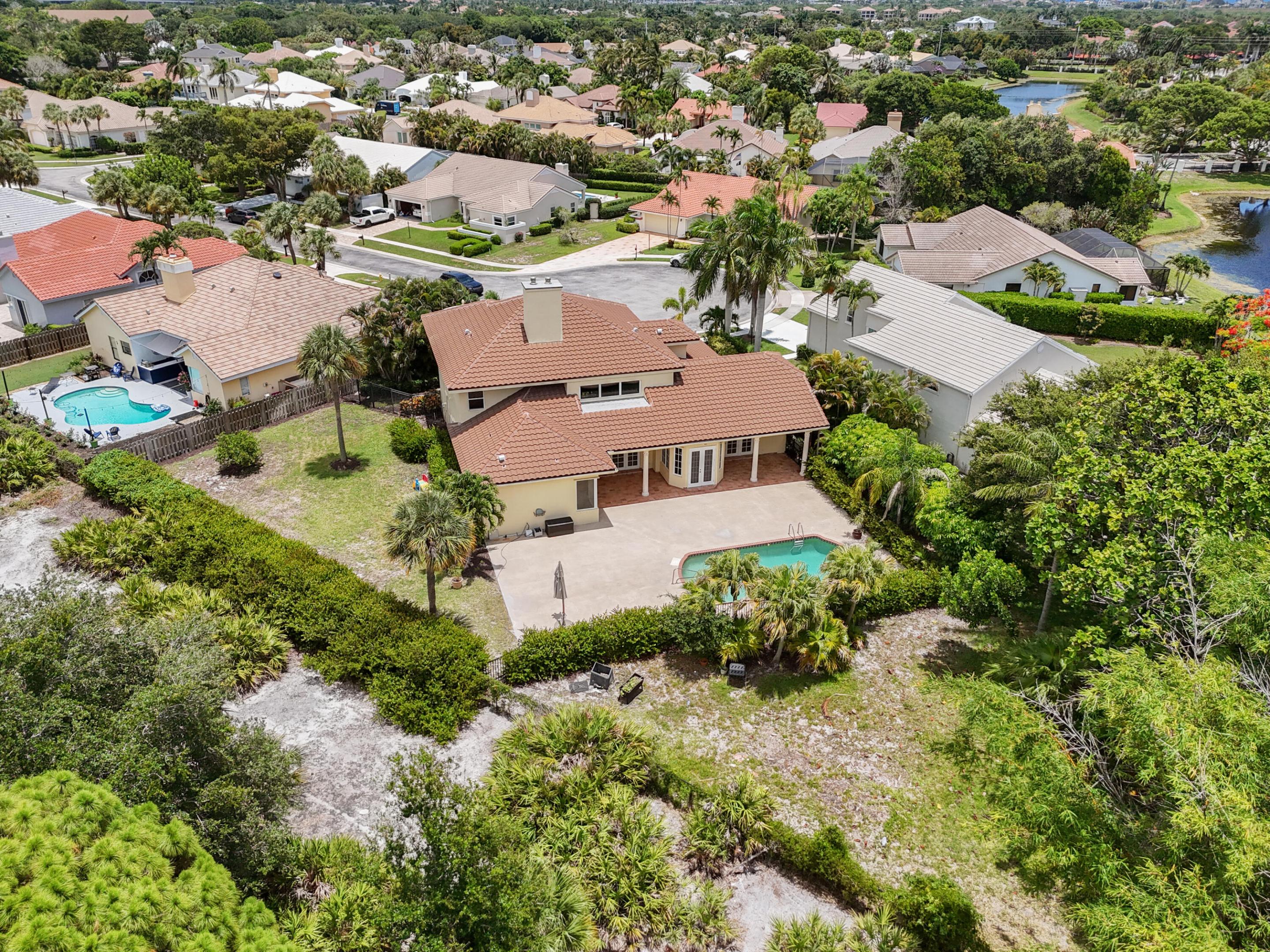 CRYSTAL POINTE 1 - Residential