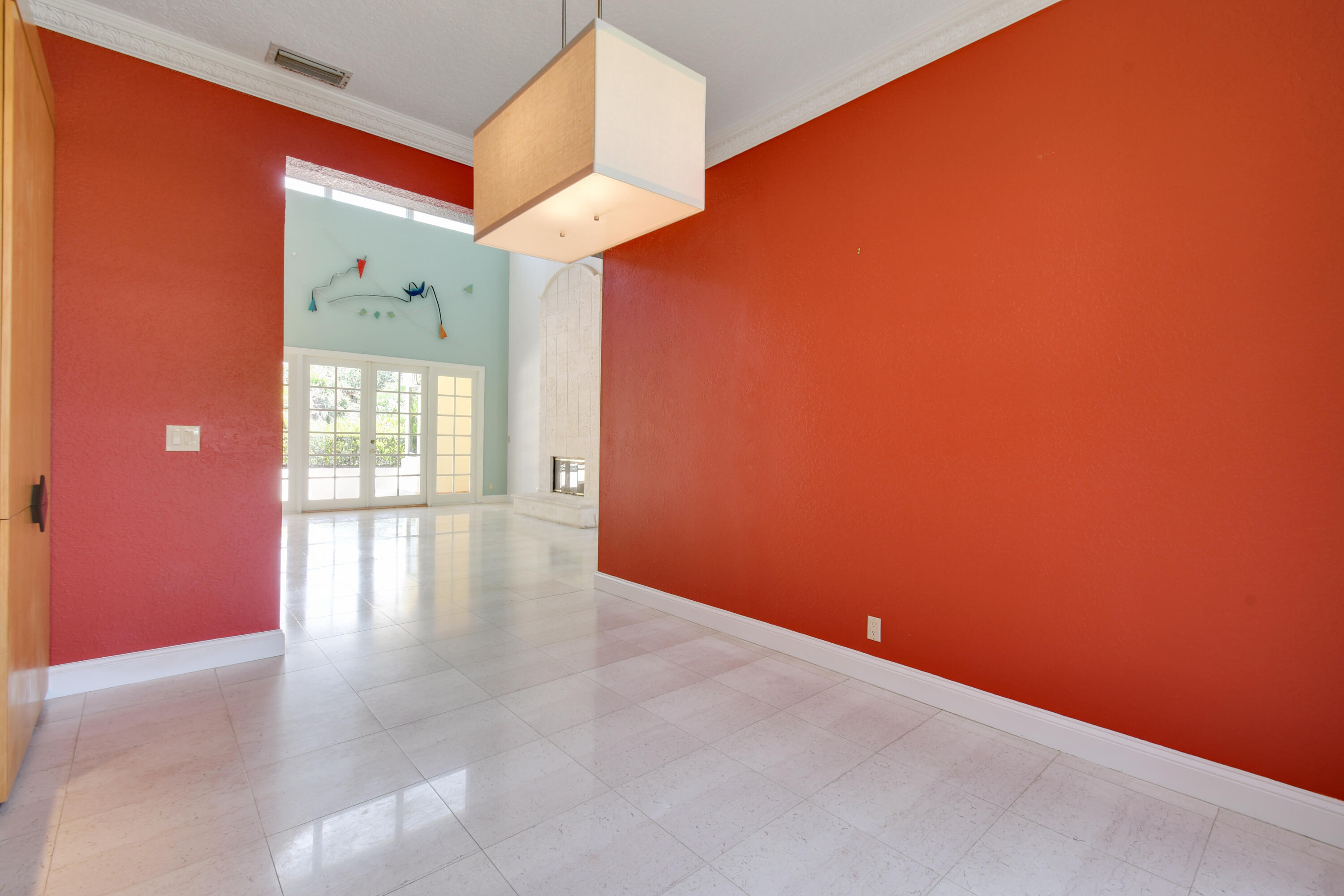 CRYSTAL POINTE 1 - Residential