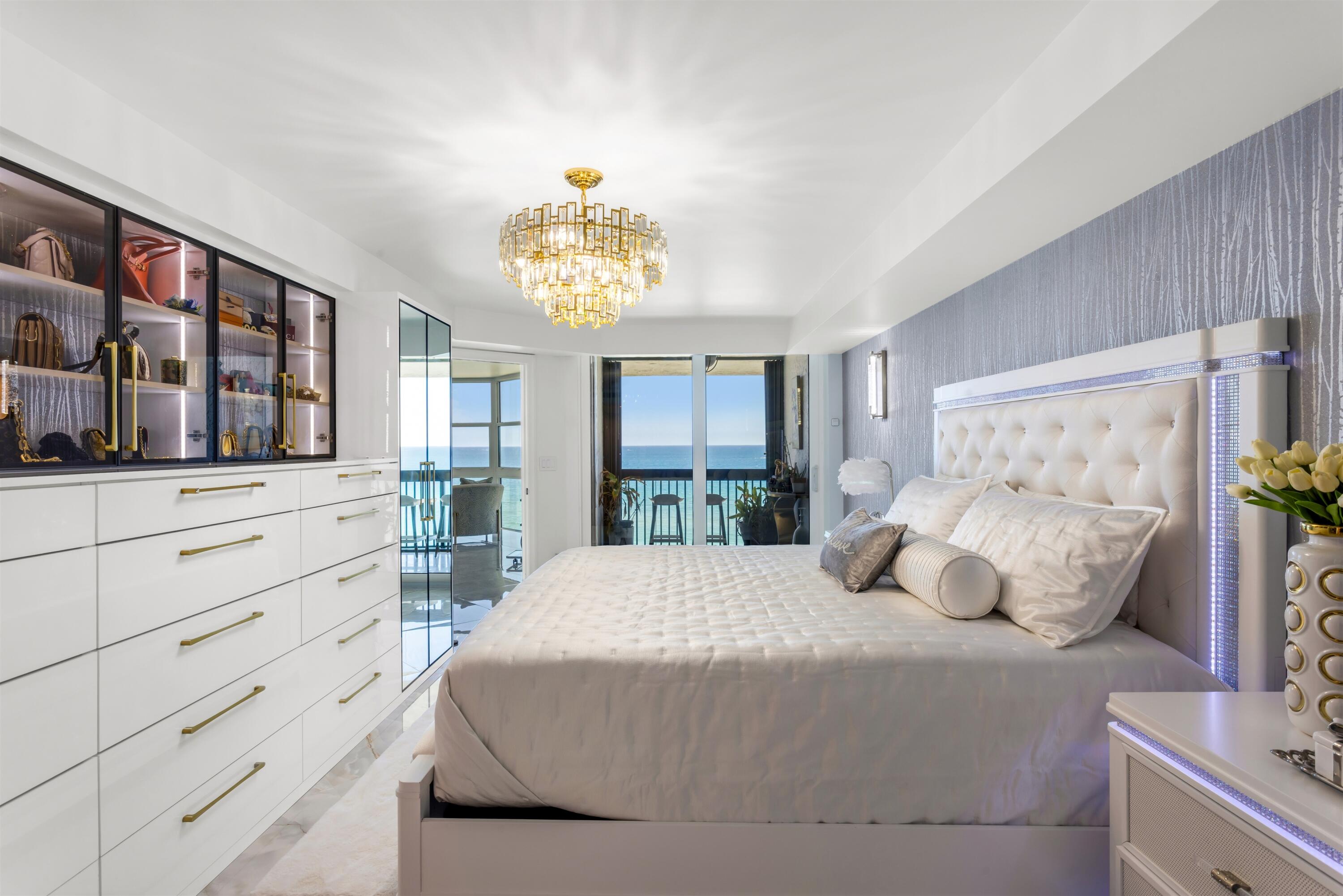 HILLSBORO OCEAN CLUB - Residential