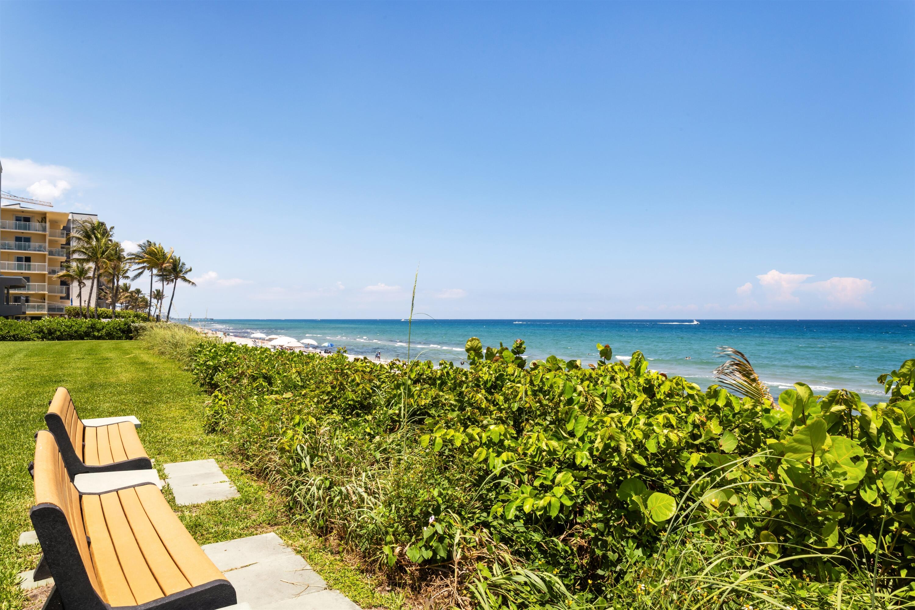 HILLSBORO OCEAN CLUB - Residential