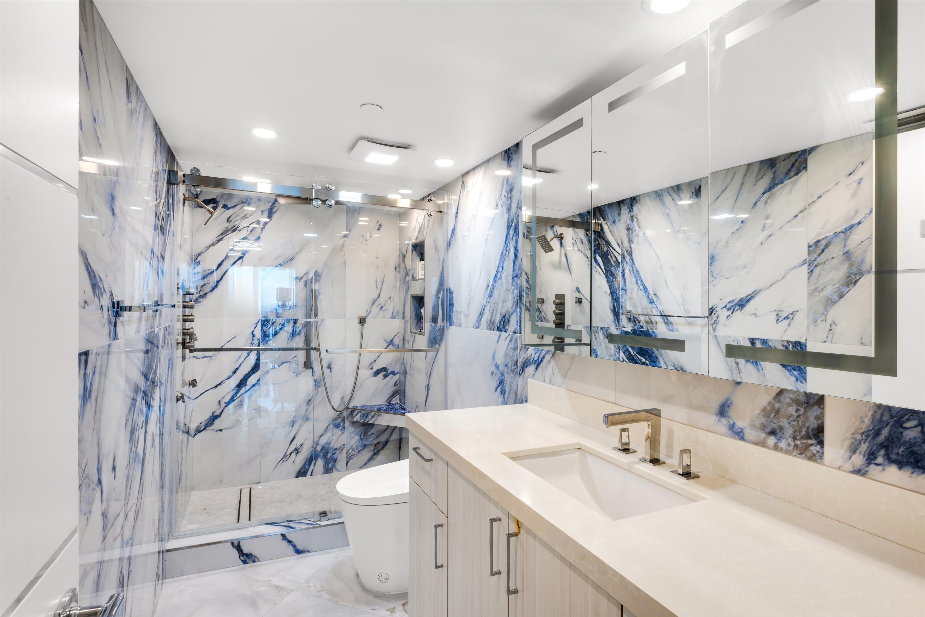 HILLSBORO OCEAN CLUB - Residential