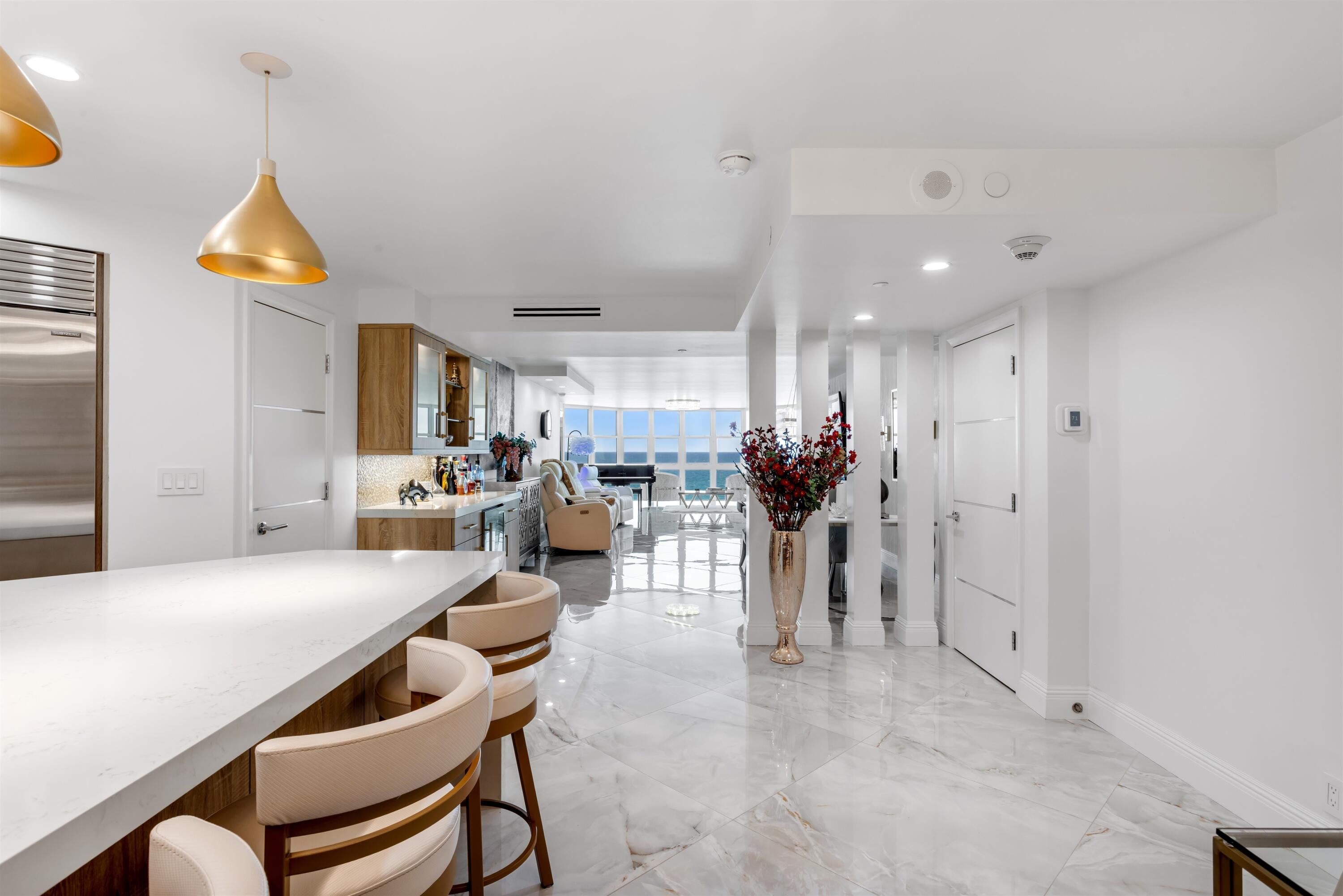 HILLSBORO OCEAN CLUB - Residential