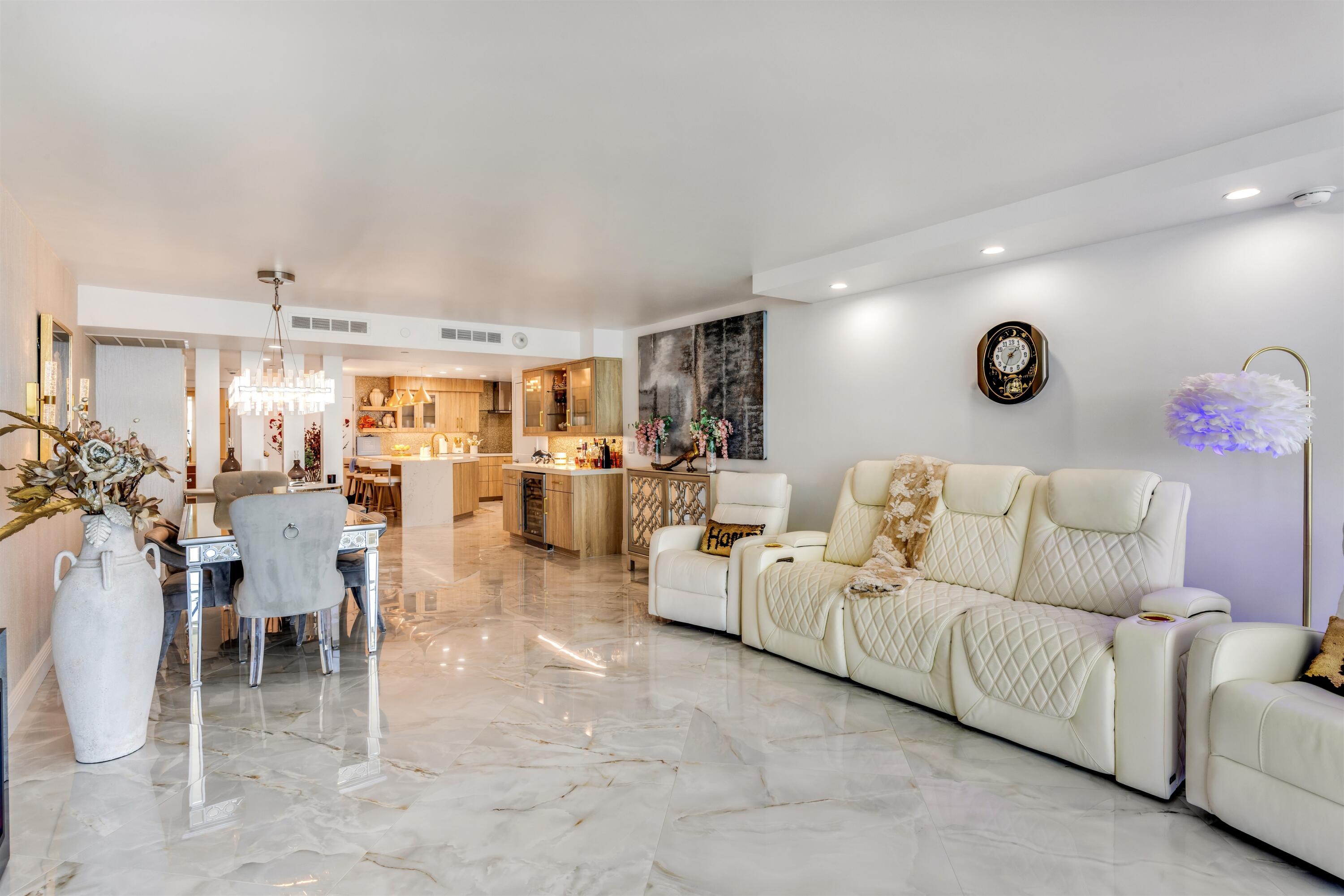 HILLSBORO OCEAN CLUB - Residential