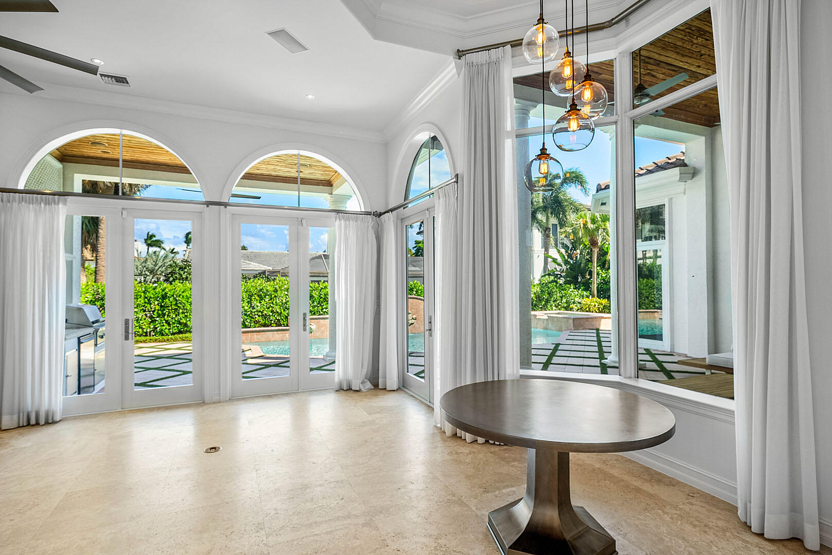 ROYAL PALM YACHT & COUNTRY CLUB - Residential