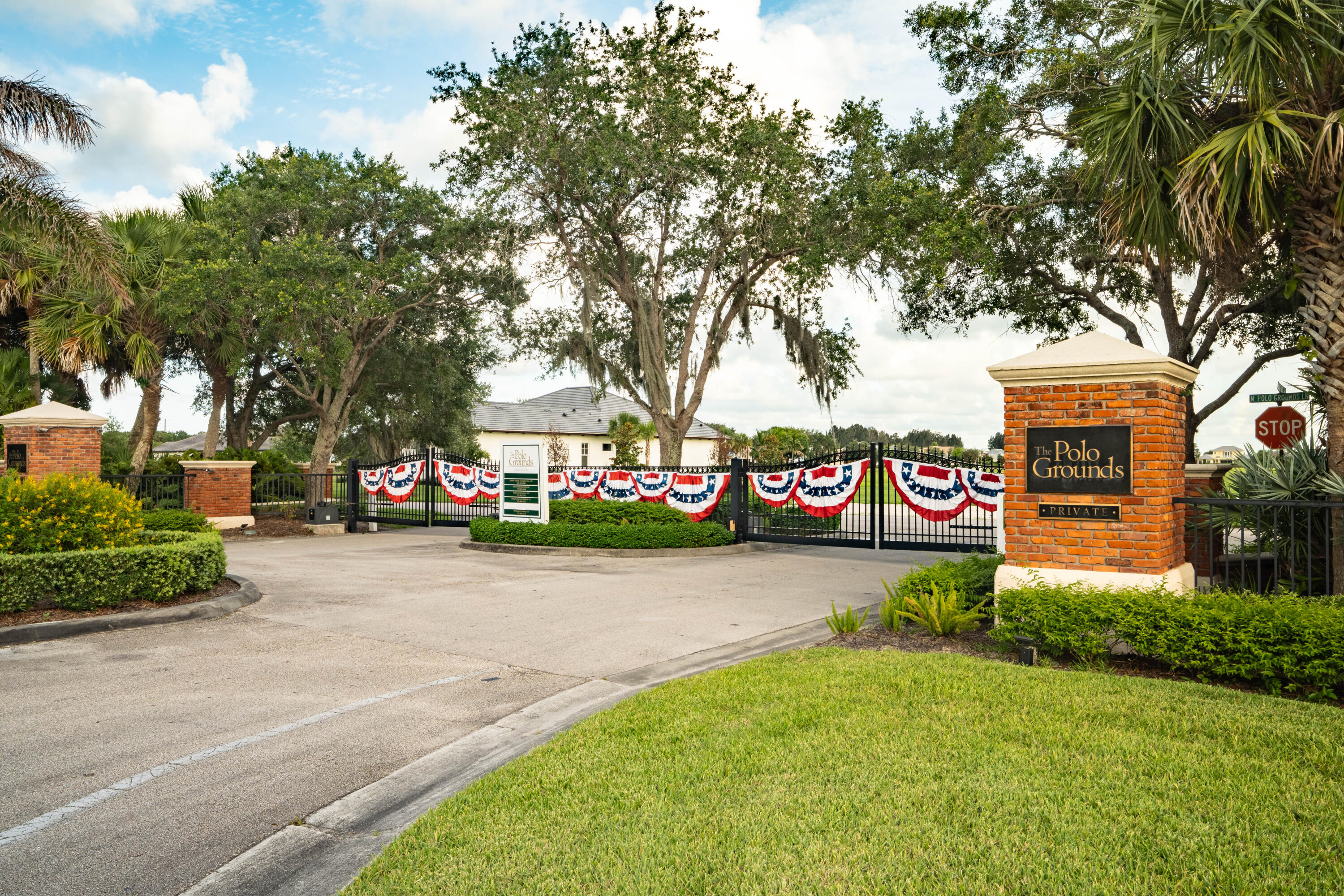 THE POLO GROUNDS AT POINTE WEST PD - Residential