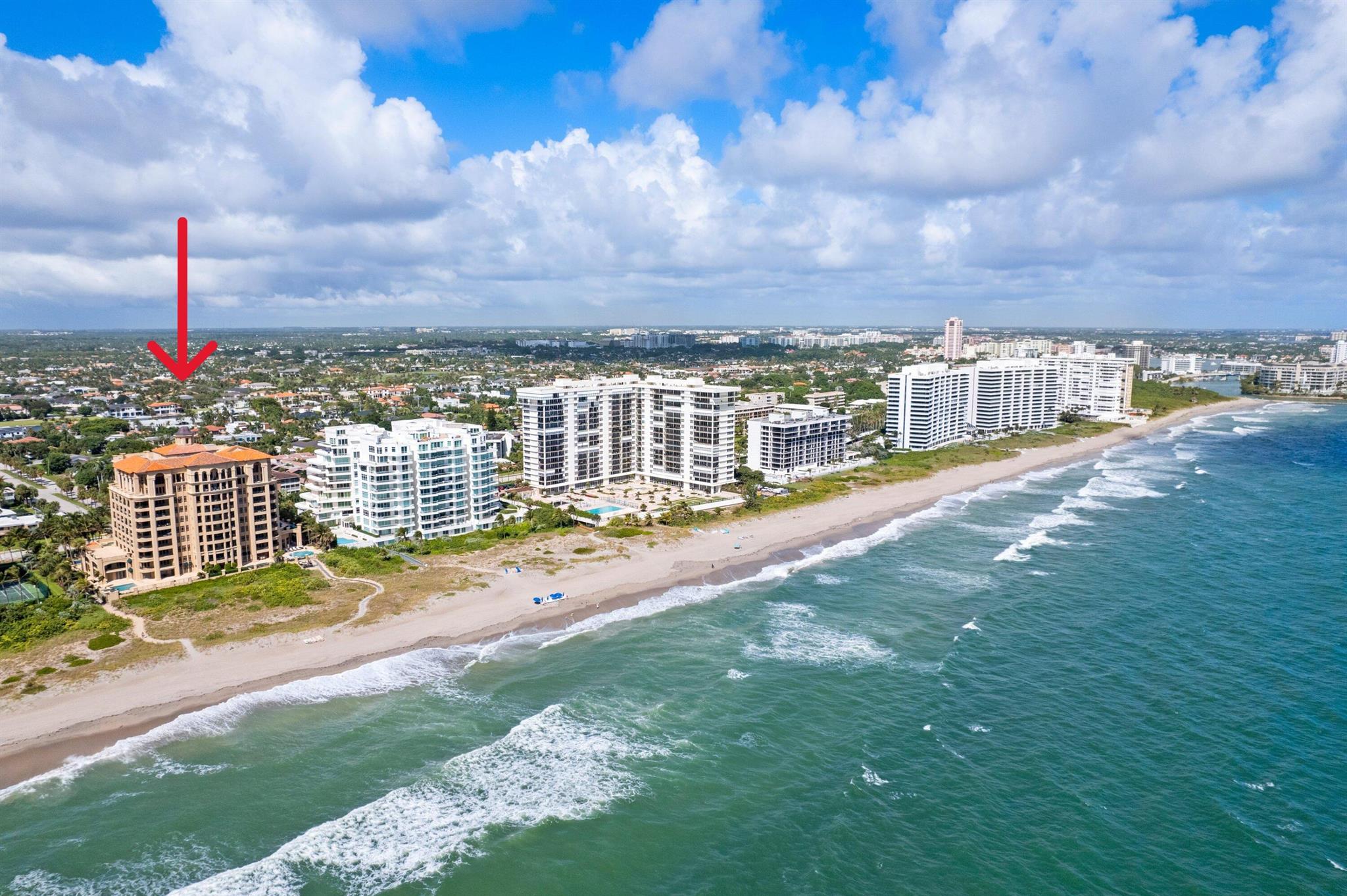 LUXURIA CONDO - Residential