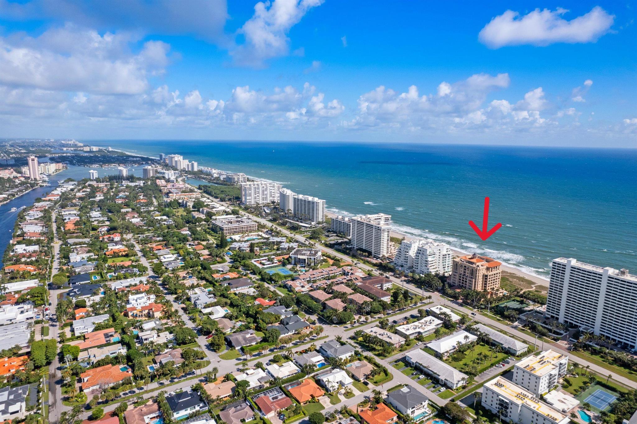 LUXURIA CONDO - Residential