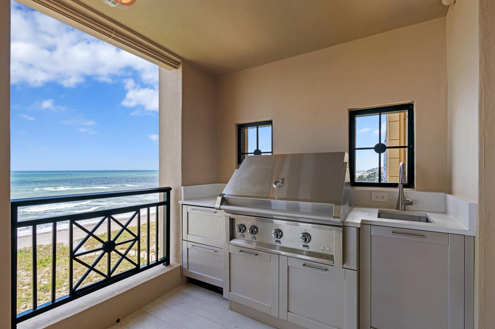 LUXURIA CONDO - Residential