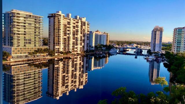 AMERICAS ON THE PARK CONDO - Residential