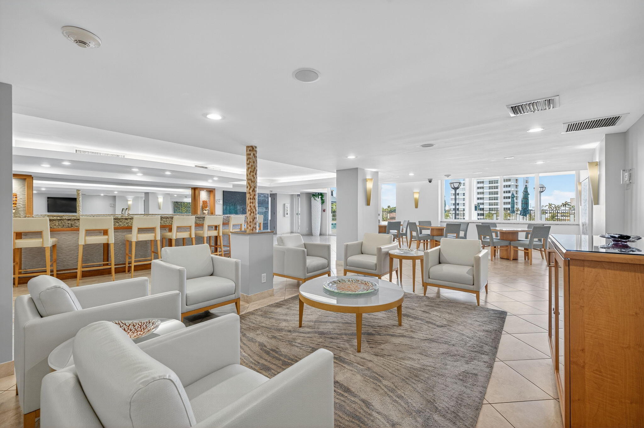 AMERICAS ON THE PARK CONDO - Residential
