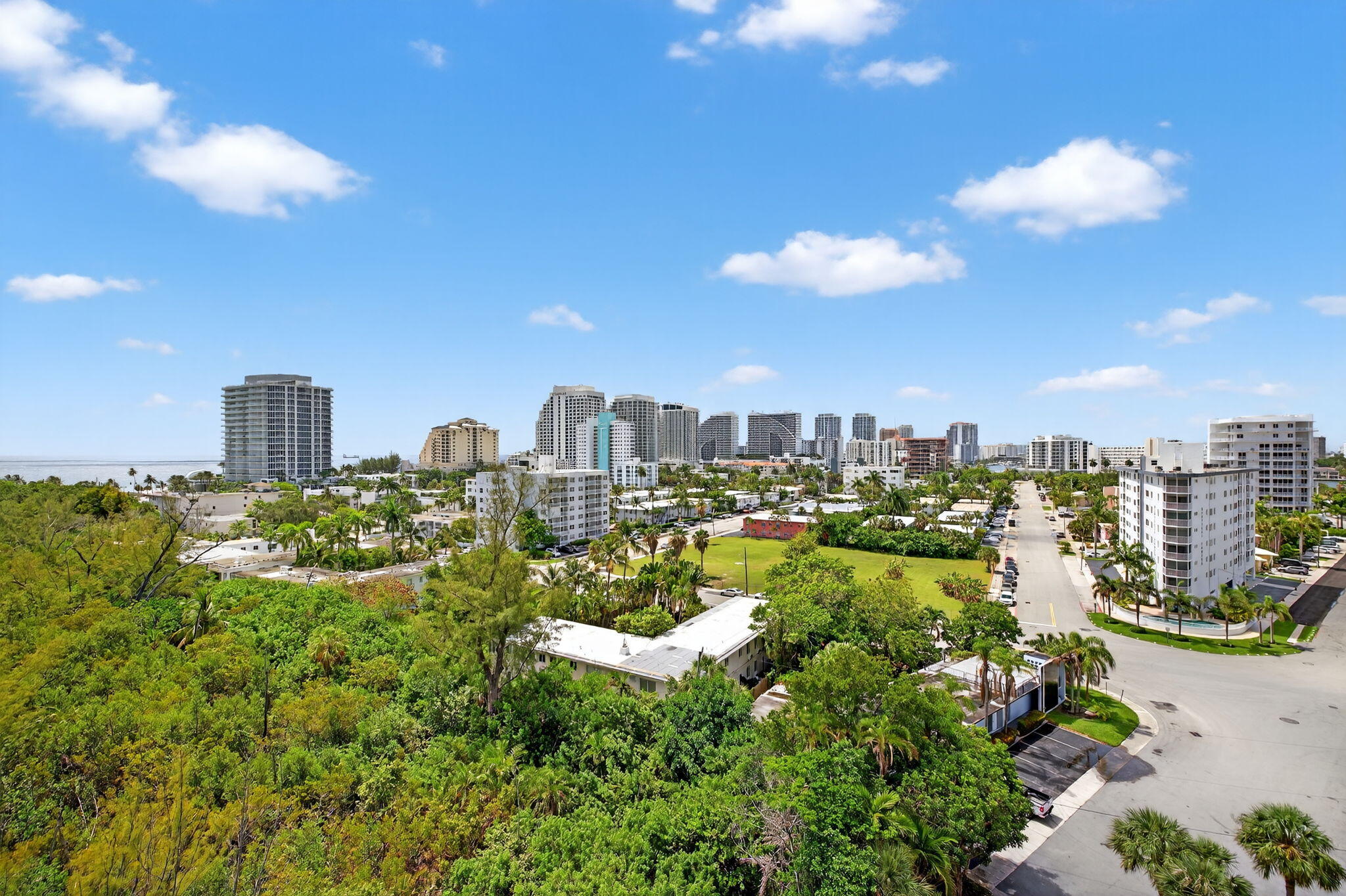 AMERICAS ON THE PARK CONDO - Residential