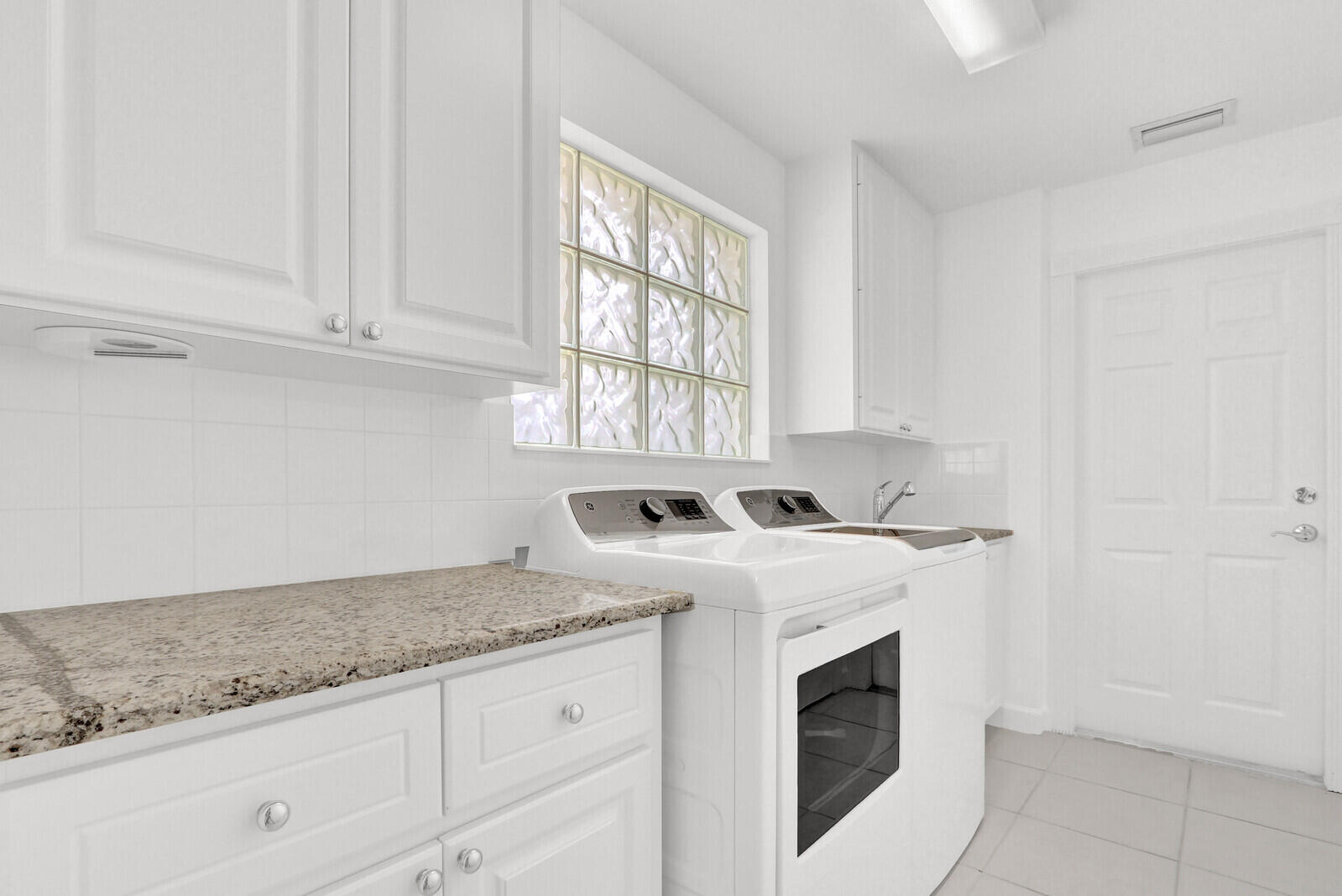 Magnolia Bay - Residential